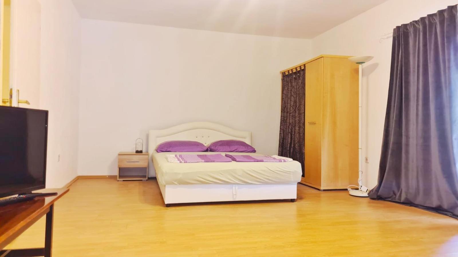 Apartments Discovery 2