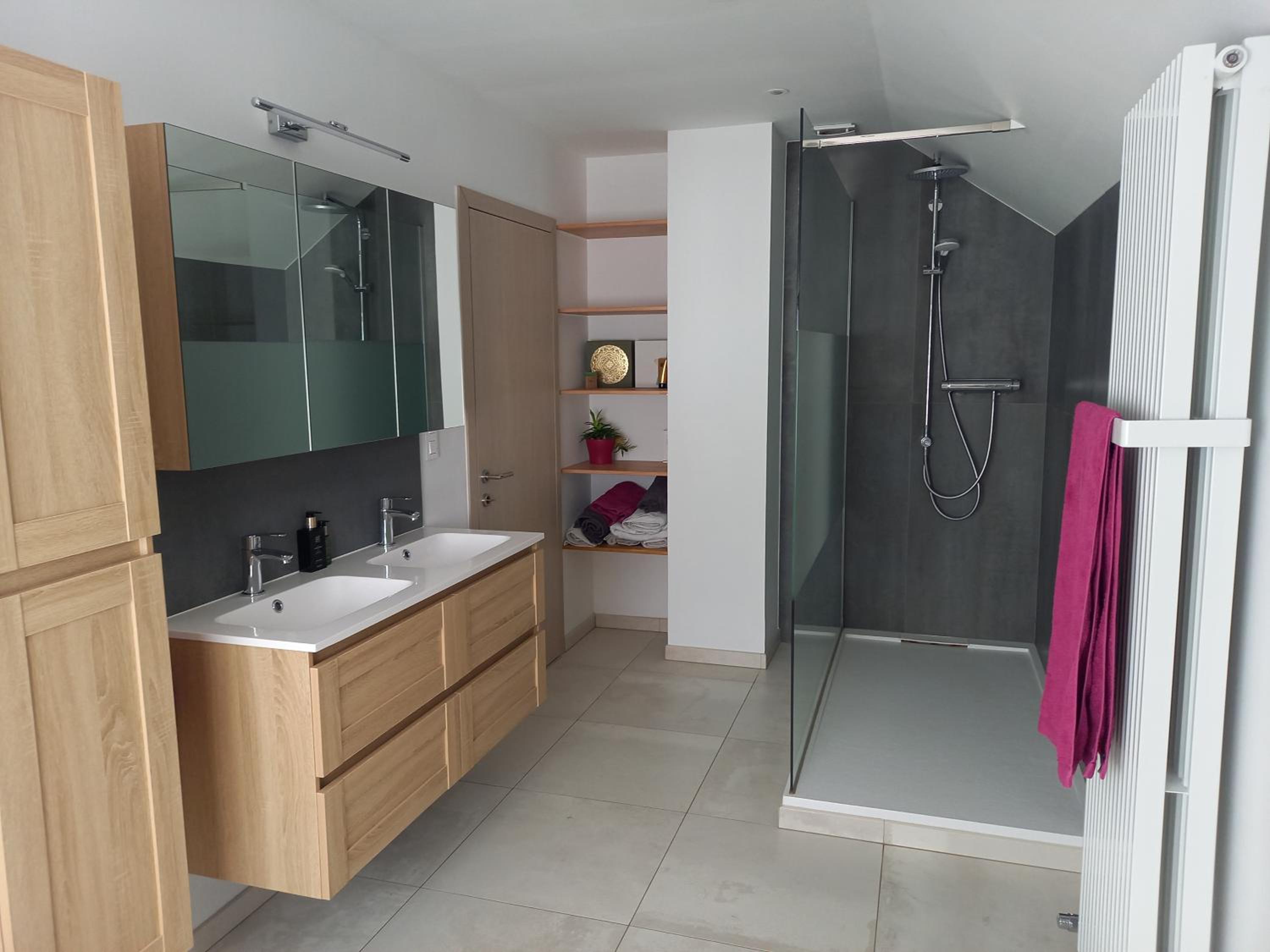 Chambre 1 lit double - Spa