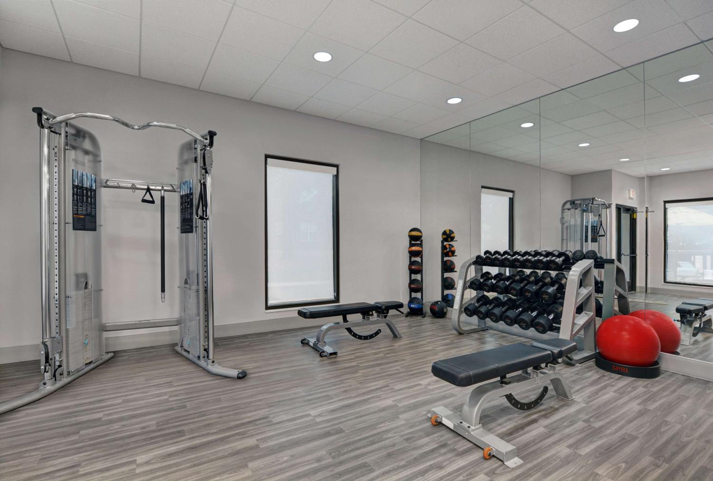 Hampton Inn Gallatin - Property Image 2