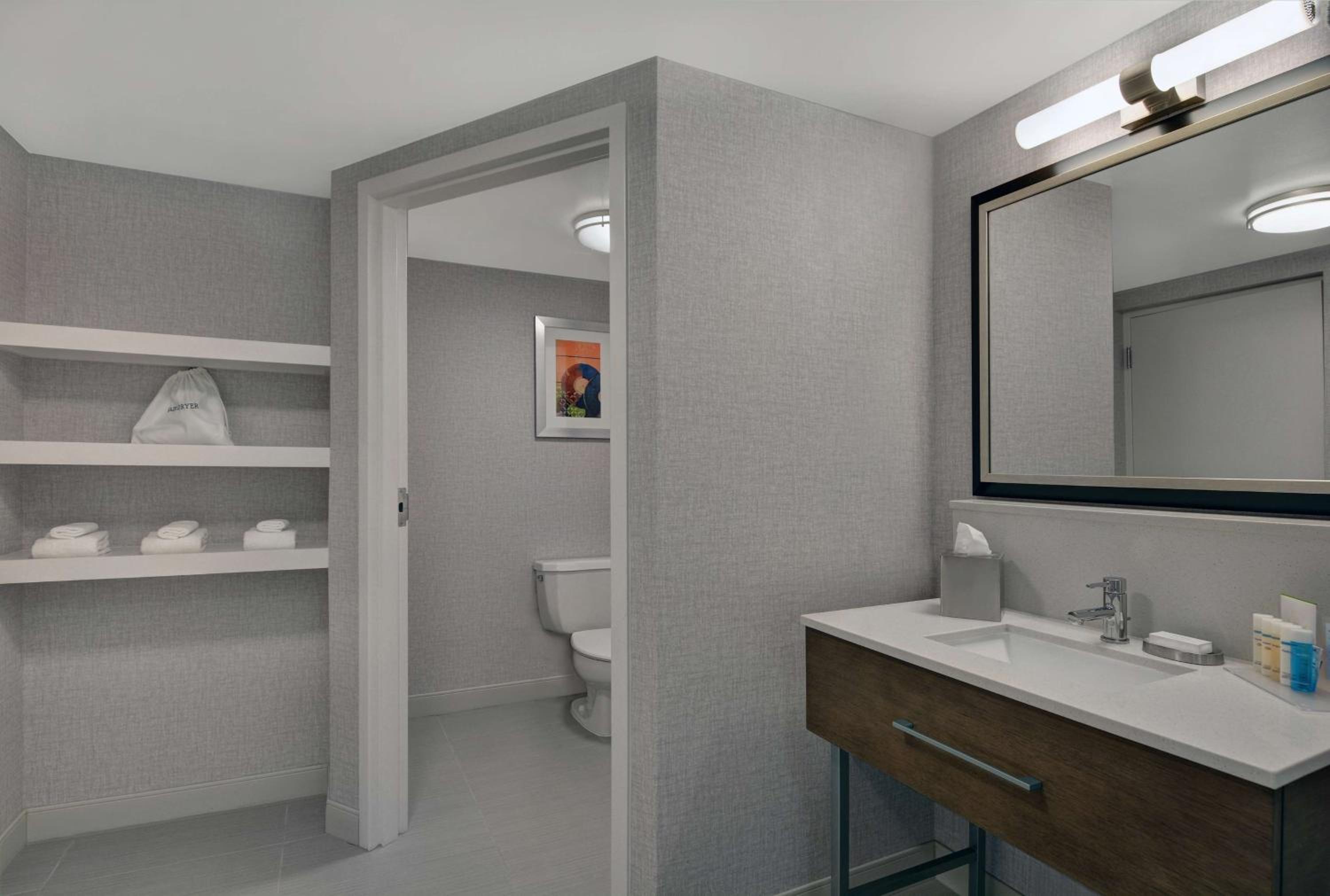 Hampton Inn Gallatin - Property Image 9
