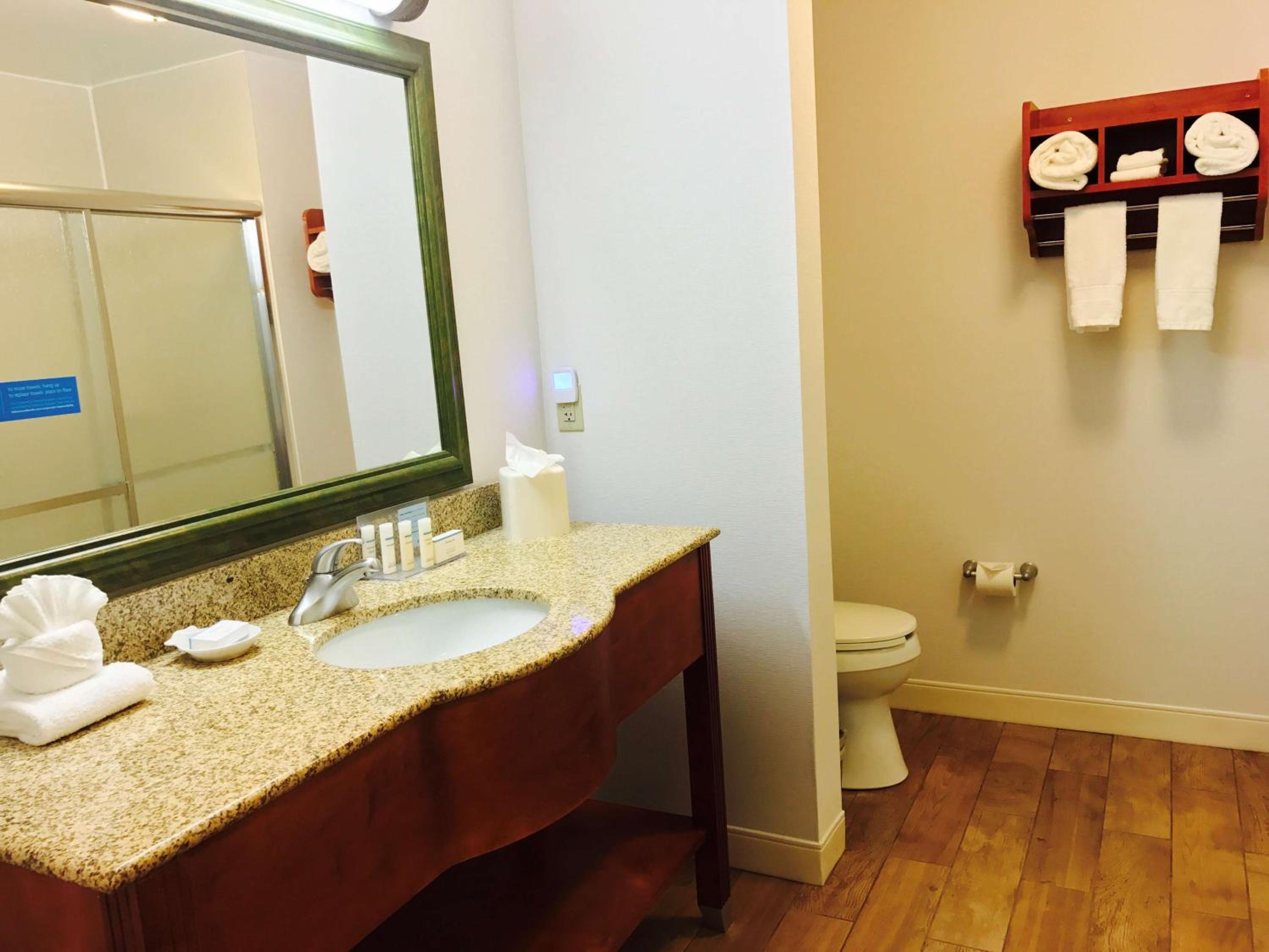 Garden City Vacations - Hampton Inn Garden City - Property Image 8