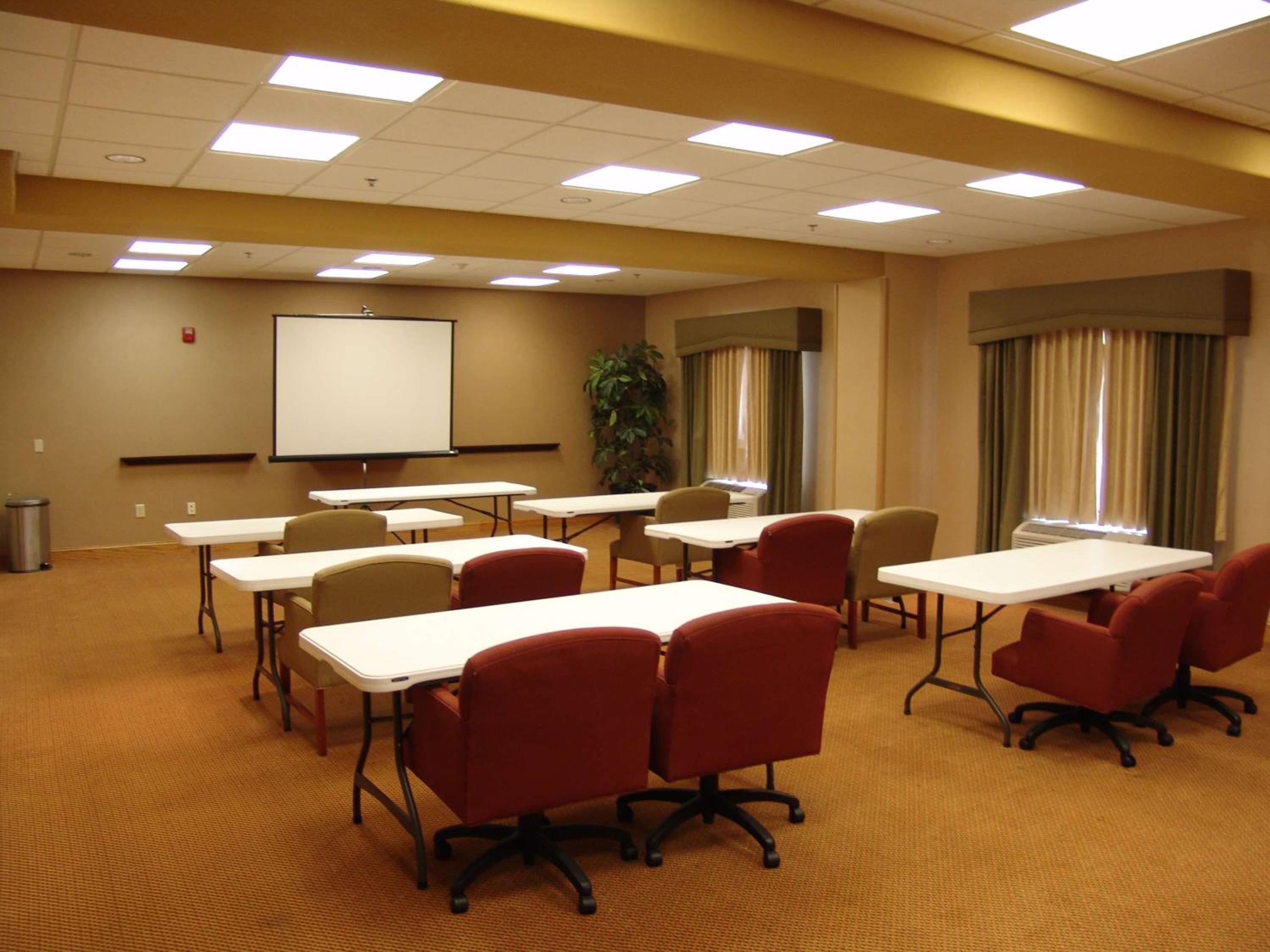 Garden City Vacations - Hampton Inn Garden City - Property Image 15