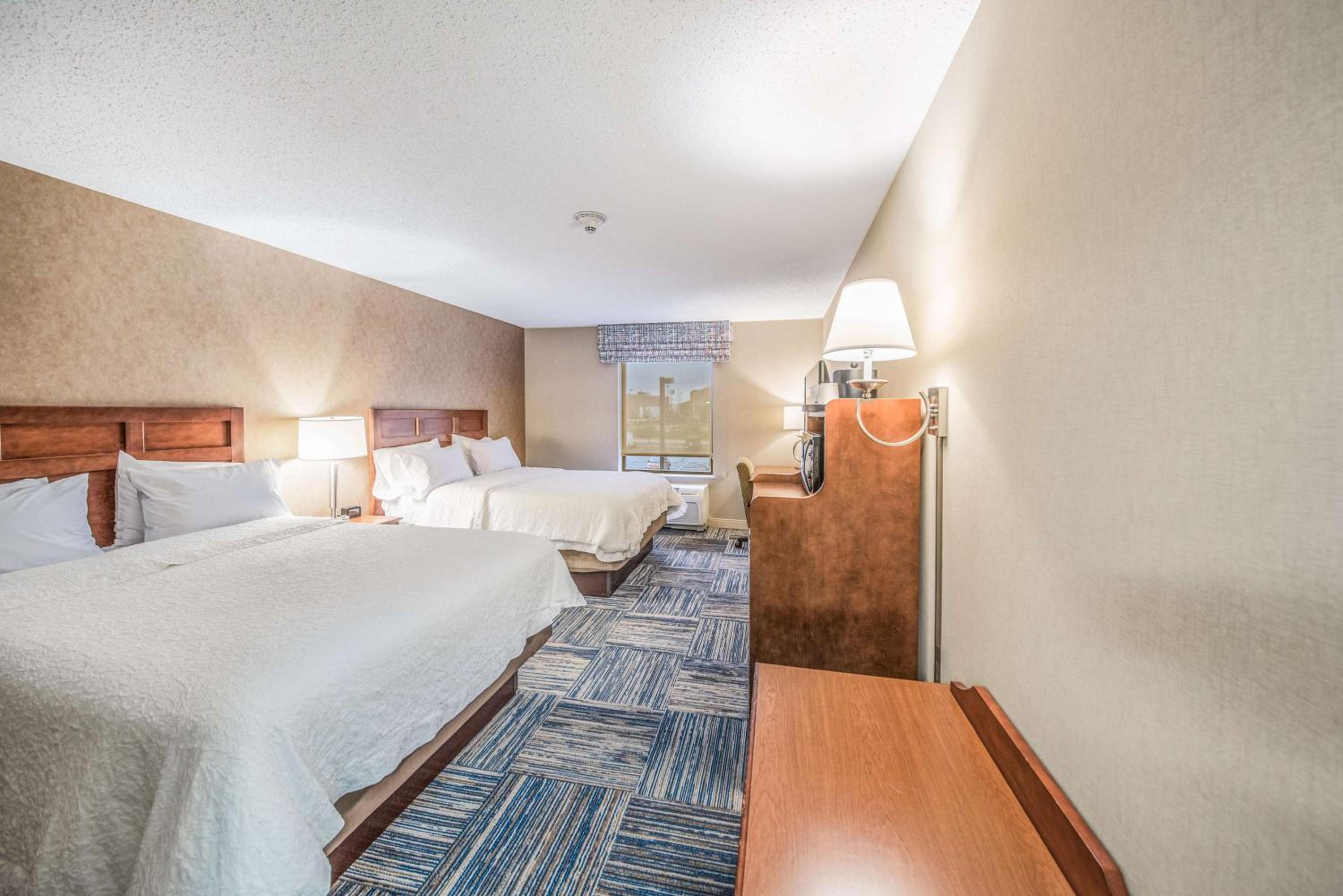 Hampton Inn Greenfield - Property Image 19