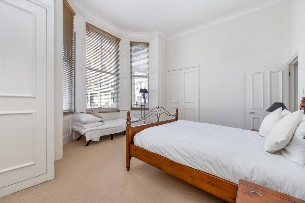 Lexham Gardens 2 Double Bed Garden Flat