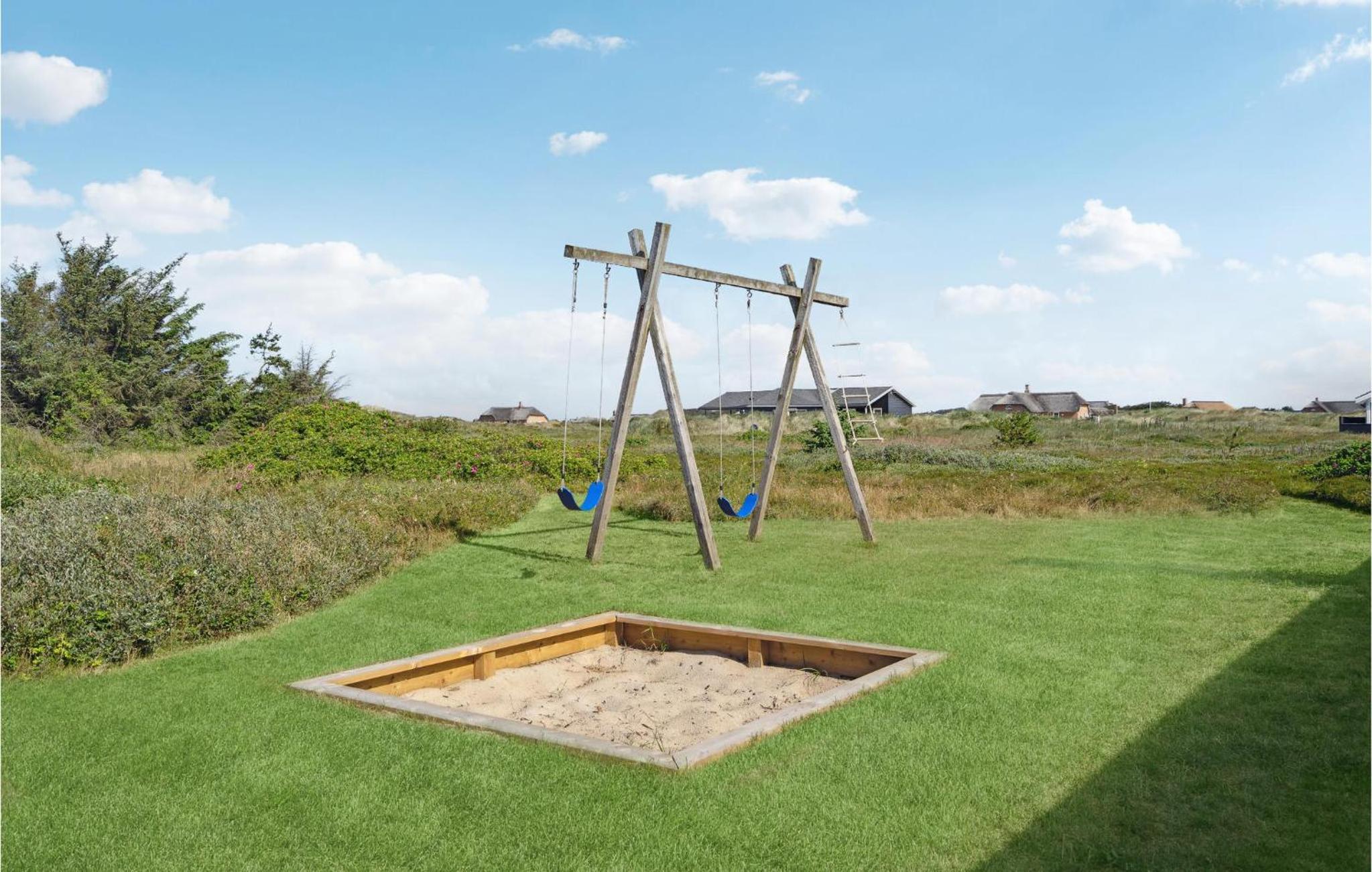 Beautiful Home In Ringkøbing With Sauna