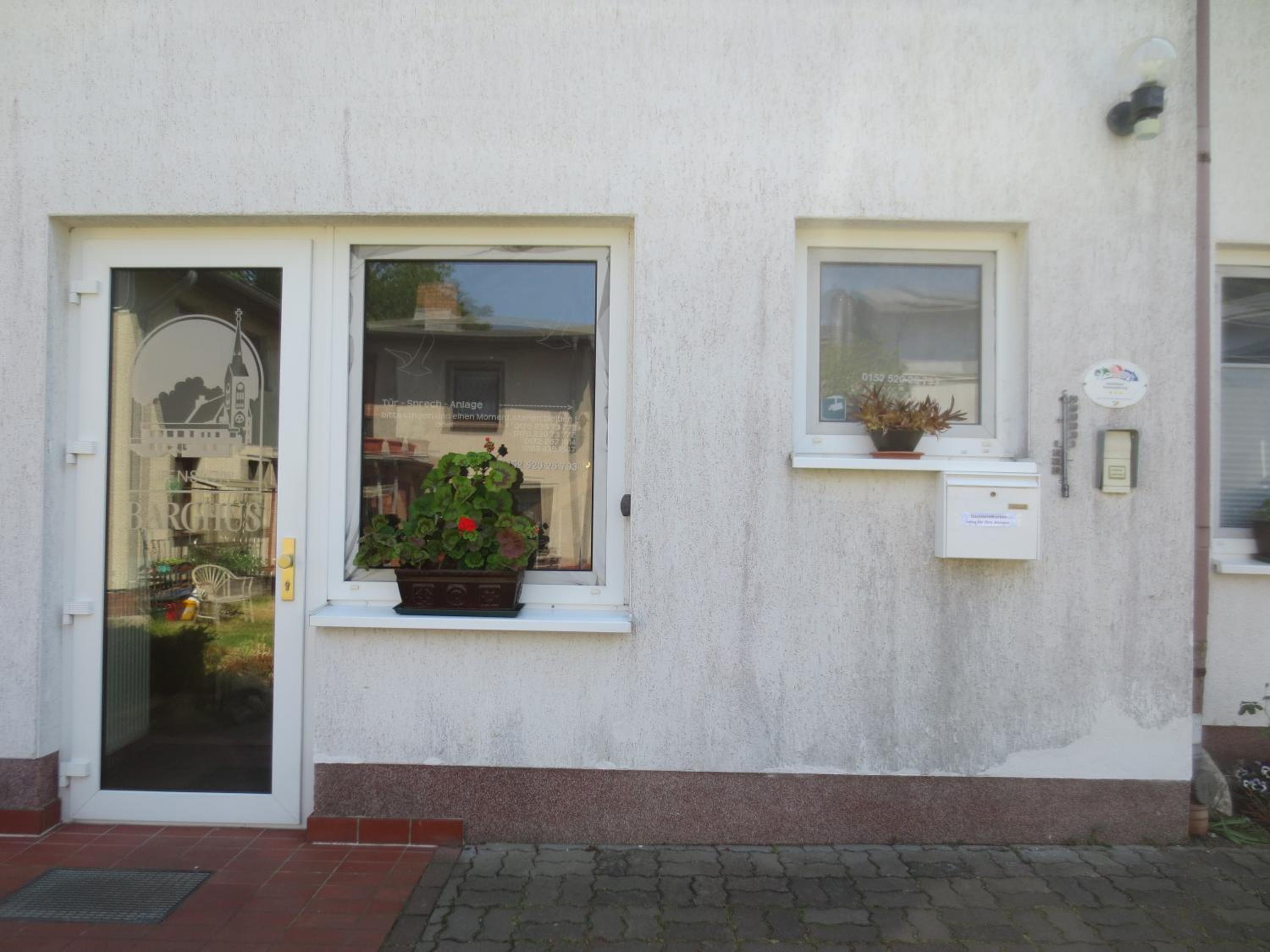 Photo 51