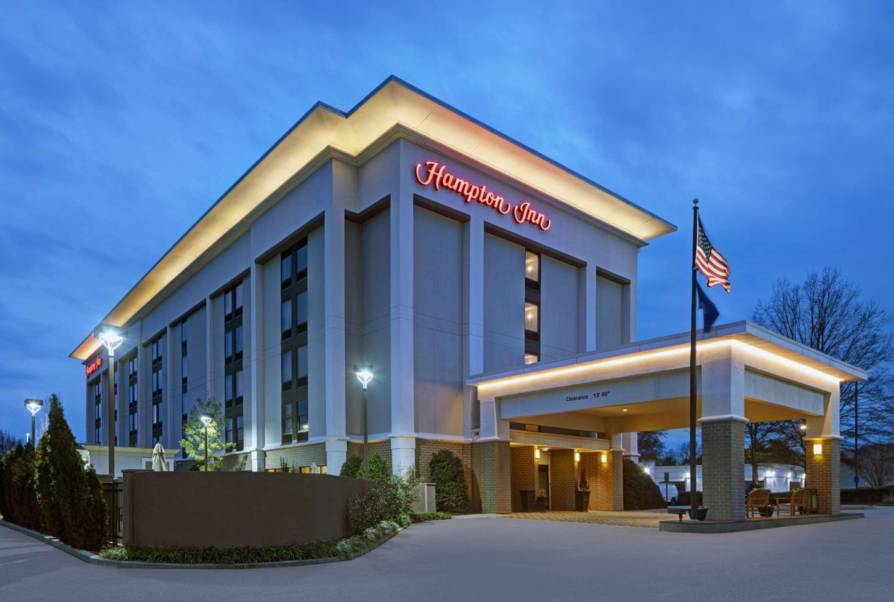 Hotel Hampton Inn Greenville/Woodruff Road - Image 1