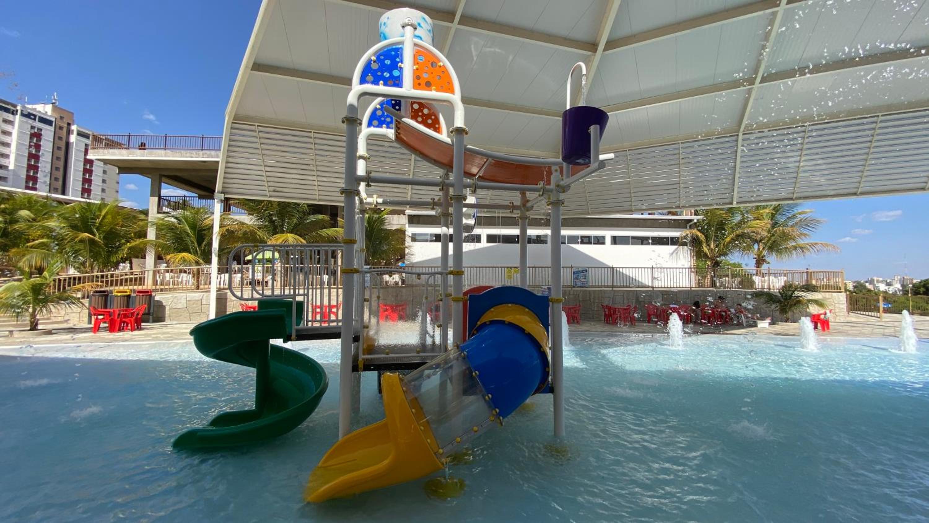 Spazzio diRoma com acesso ao Acqua Park, Splash e Slide