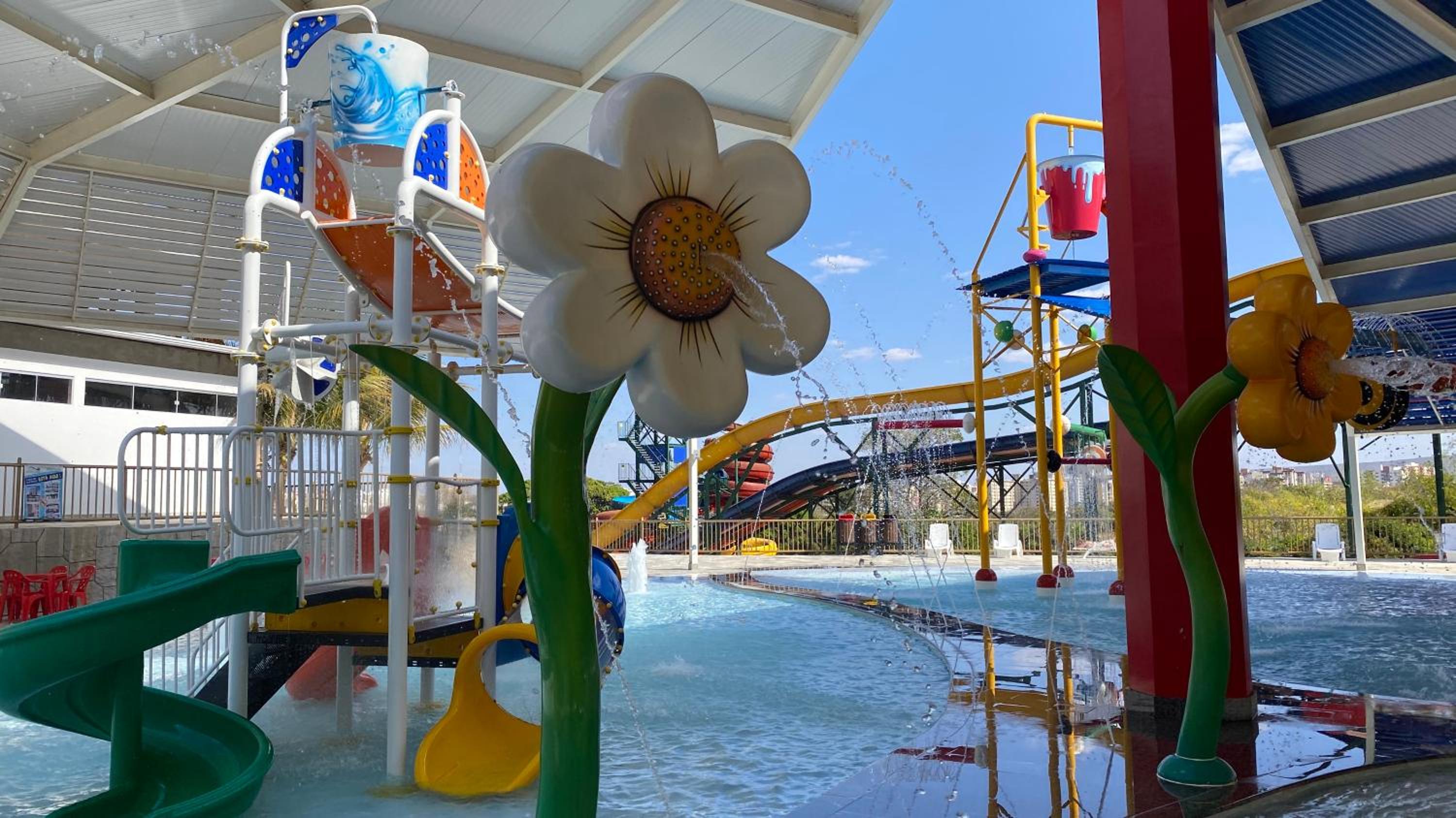 Spazzio diRoma com acesso ao Acqua Park, Splash e Slide