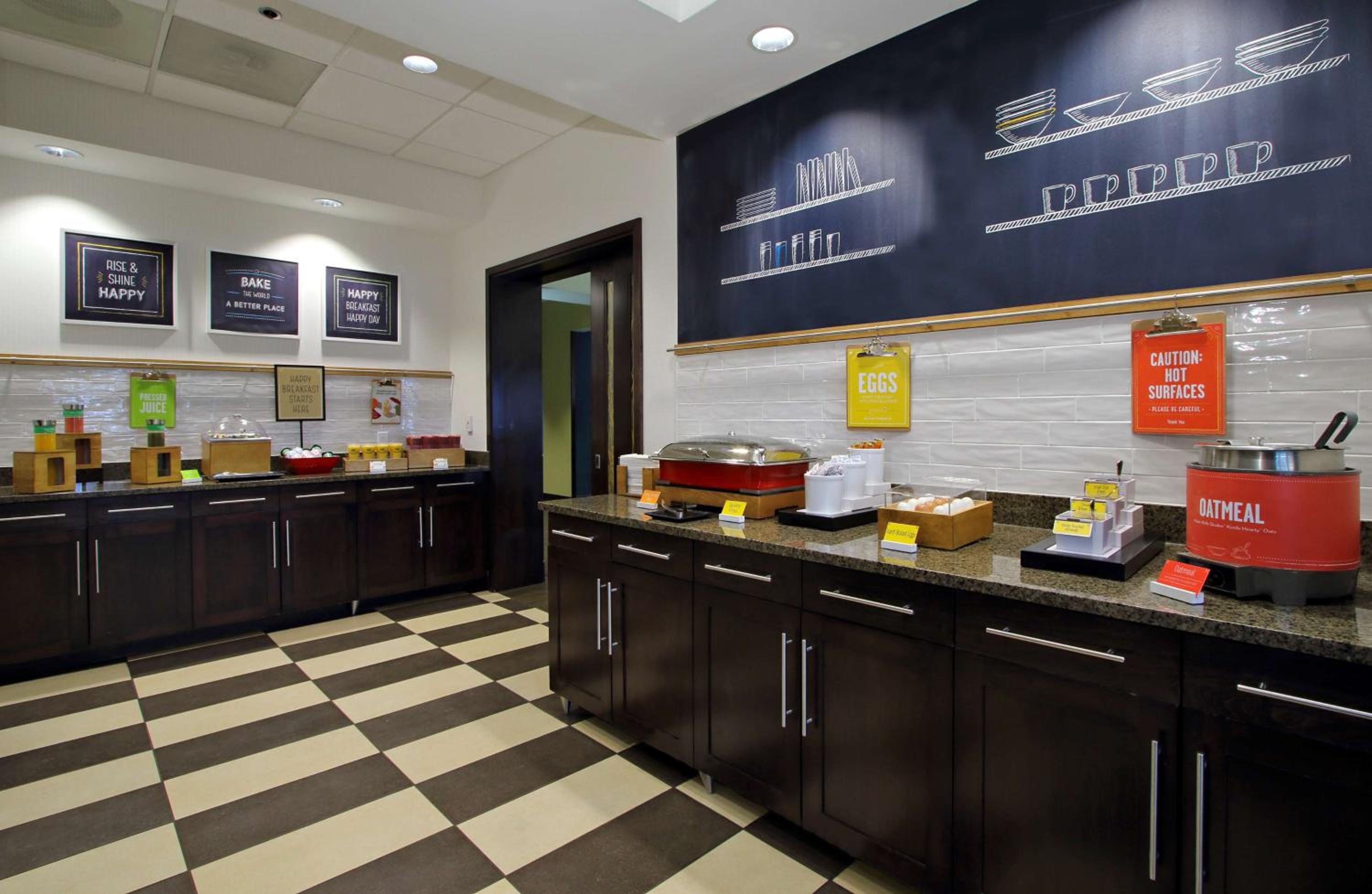 Hagerstown Vacations - Hampton Inn Hagerstown - Property Image 21
