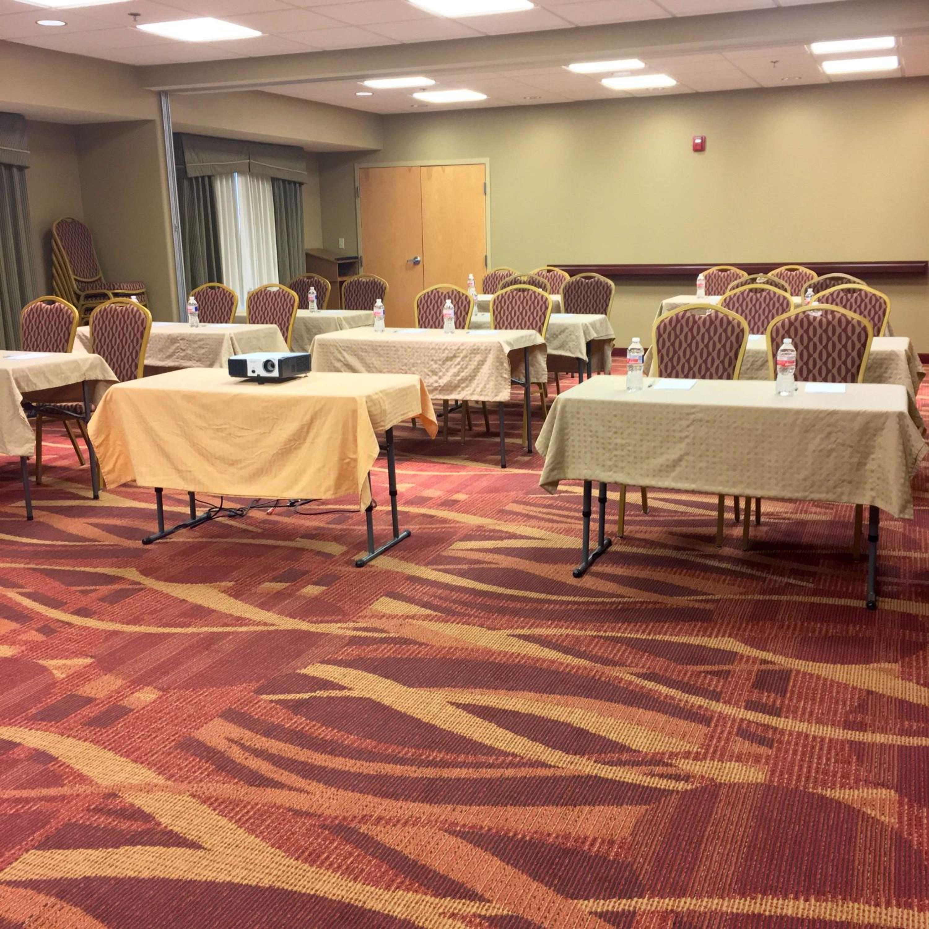 Hays Vacations - Hampton Inn Hays-North of I-70 - Property Image 13