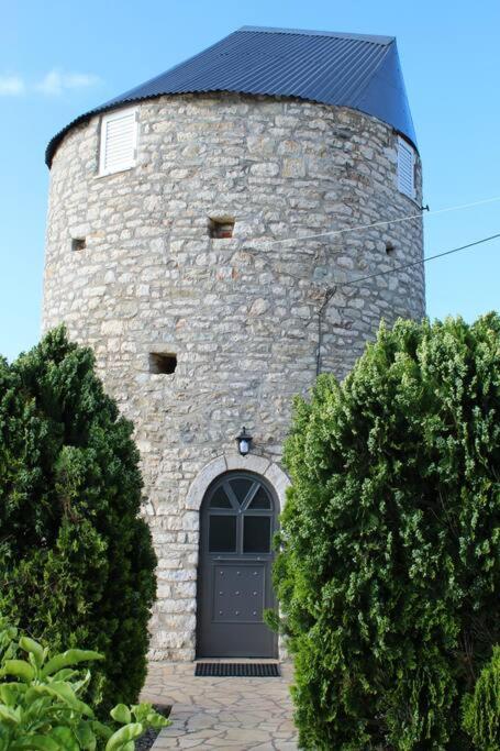 GT Traditional Windmill view 2