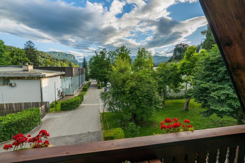 UpArt Bled