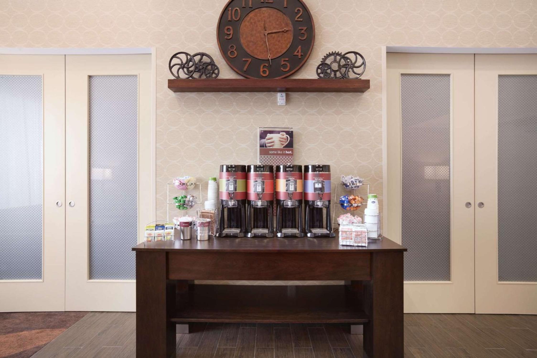 Hampton Inn & Suites Williston