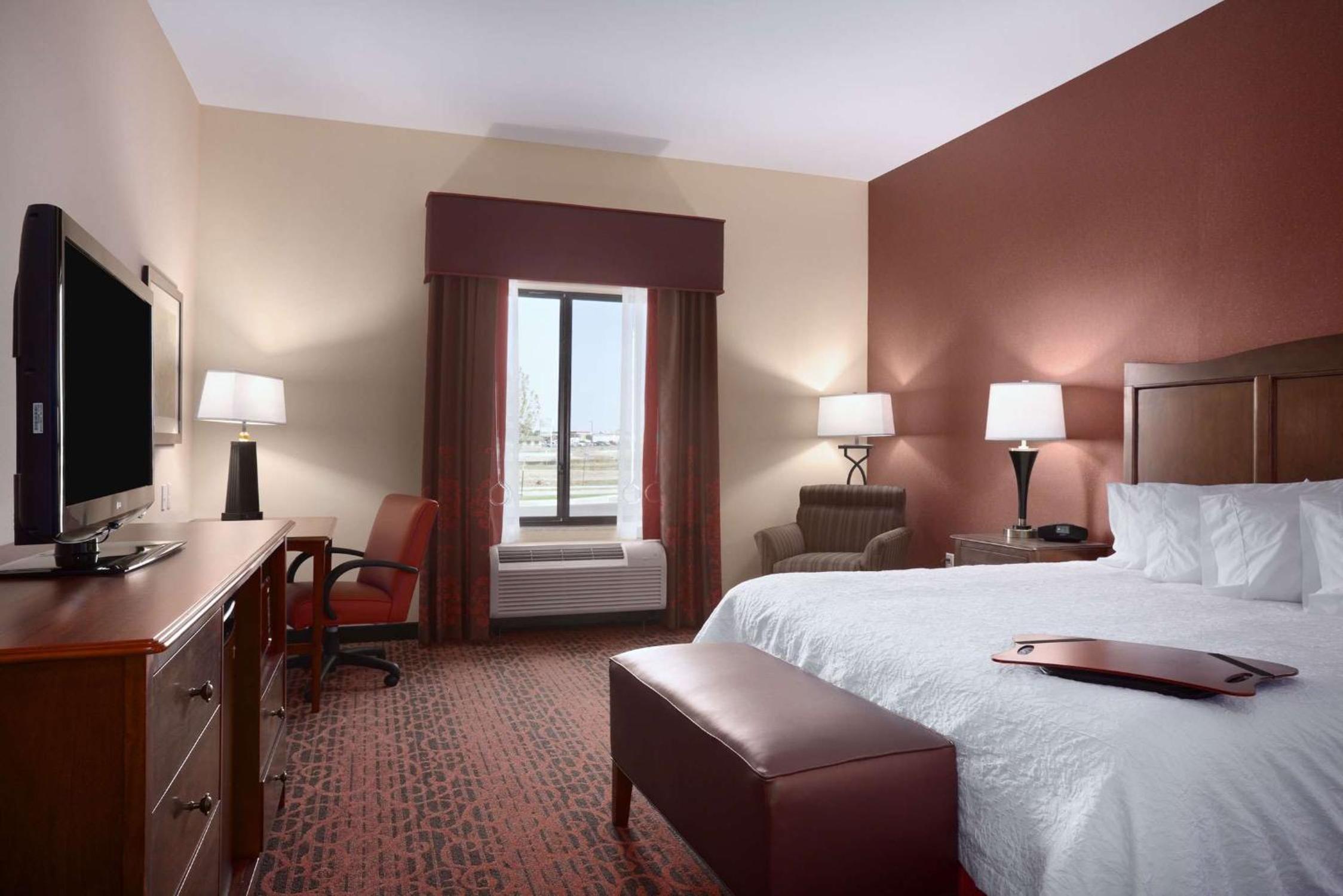 Hampton Inn & Suites Williston