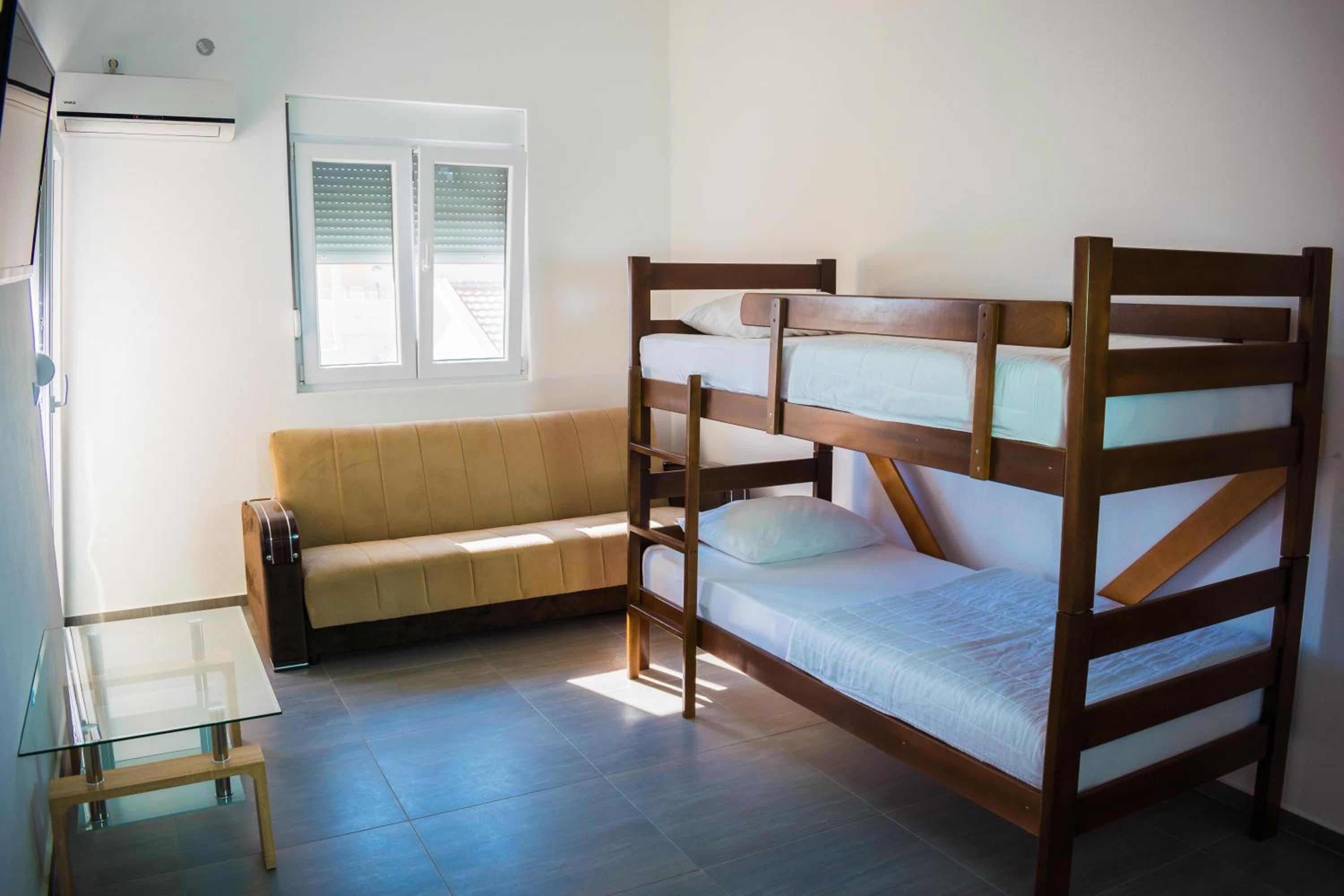 Apartments Leyla