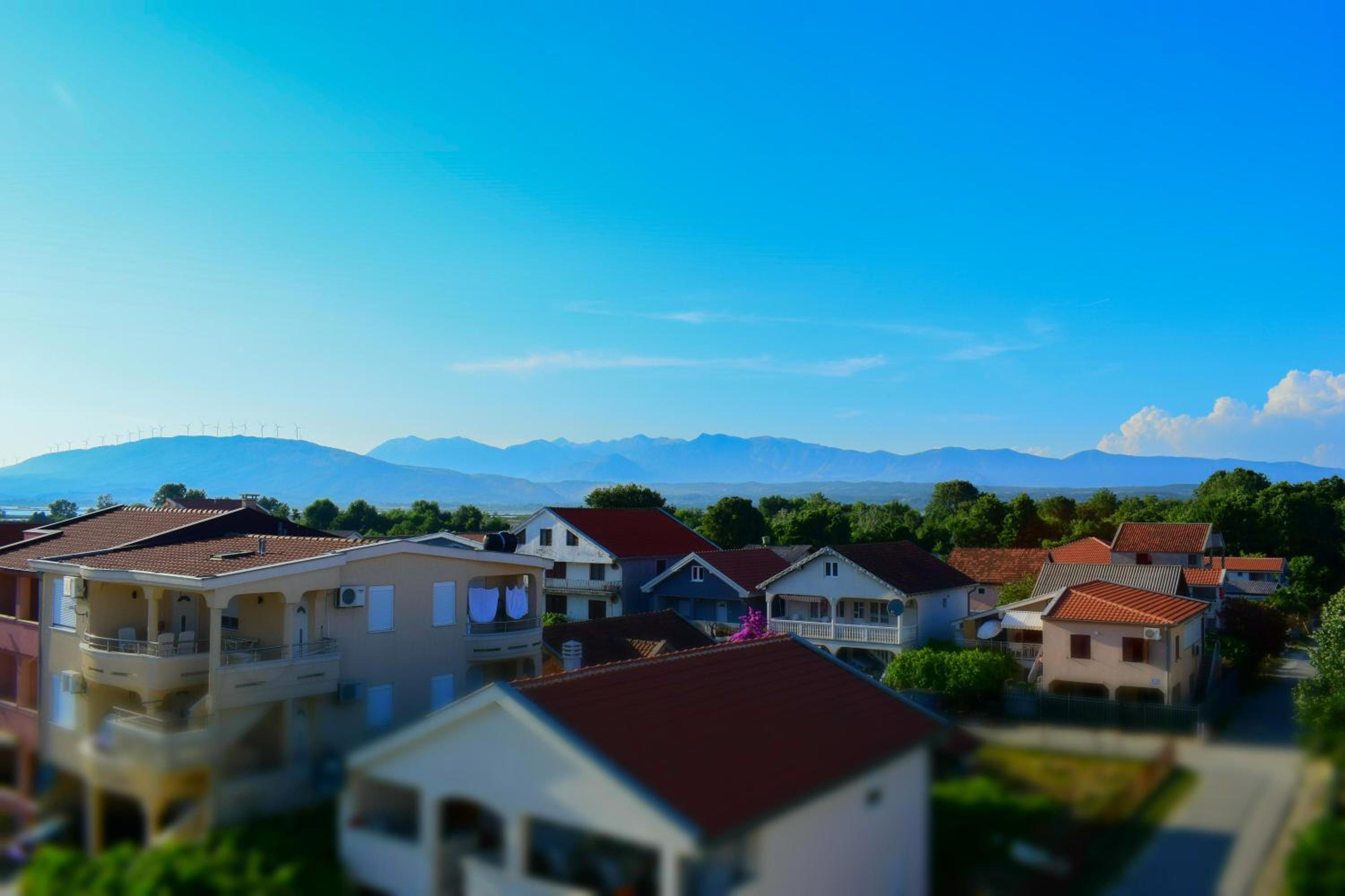 Apartments Leyla