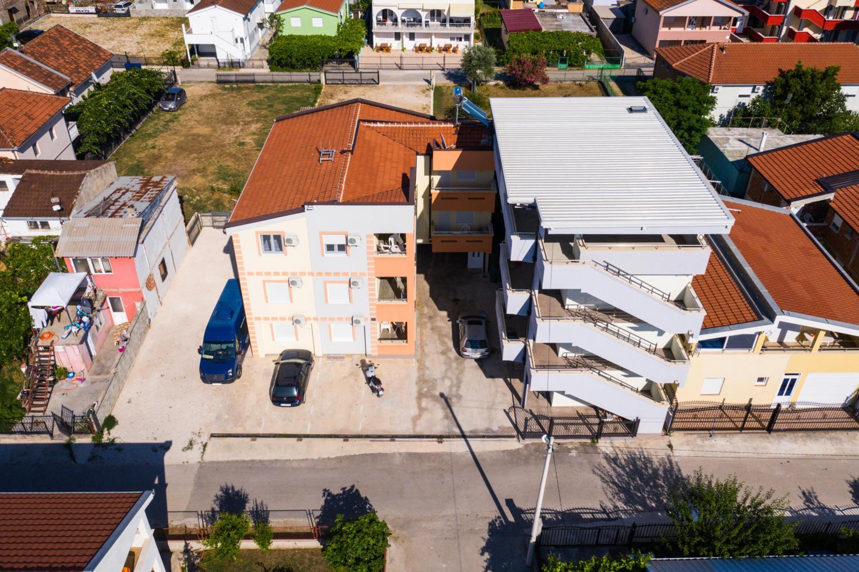 Apartments Leyla