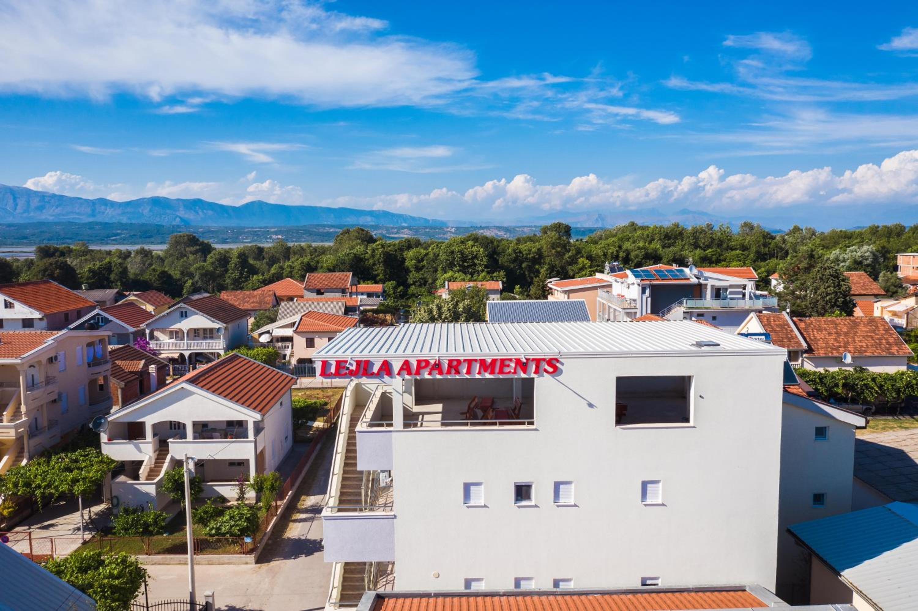 Apartments Leyla
