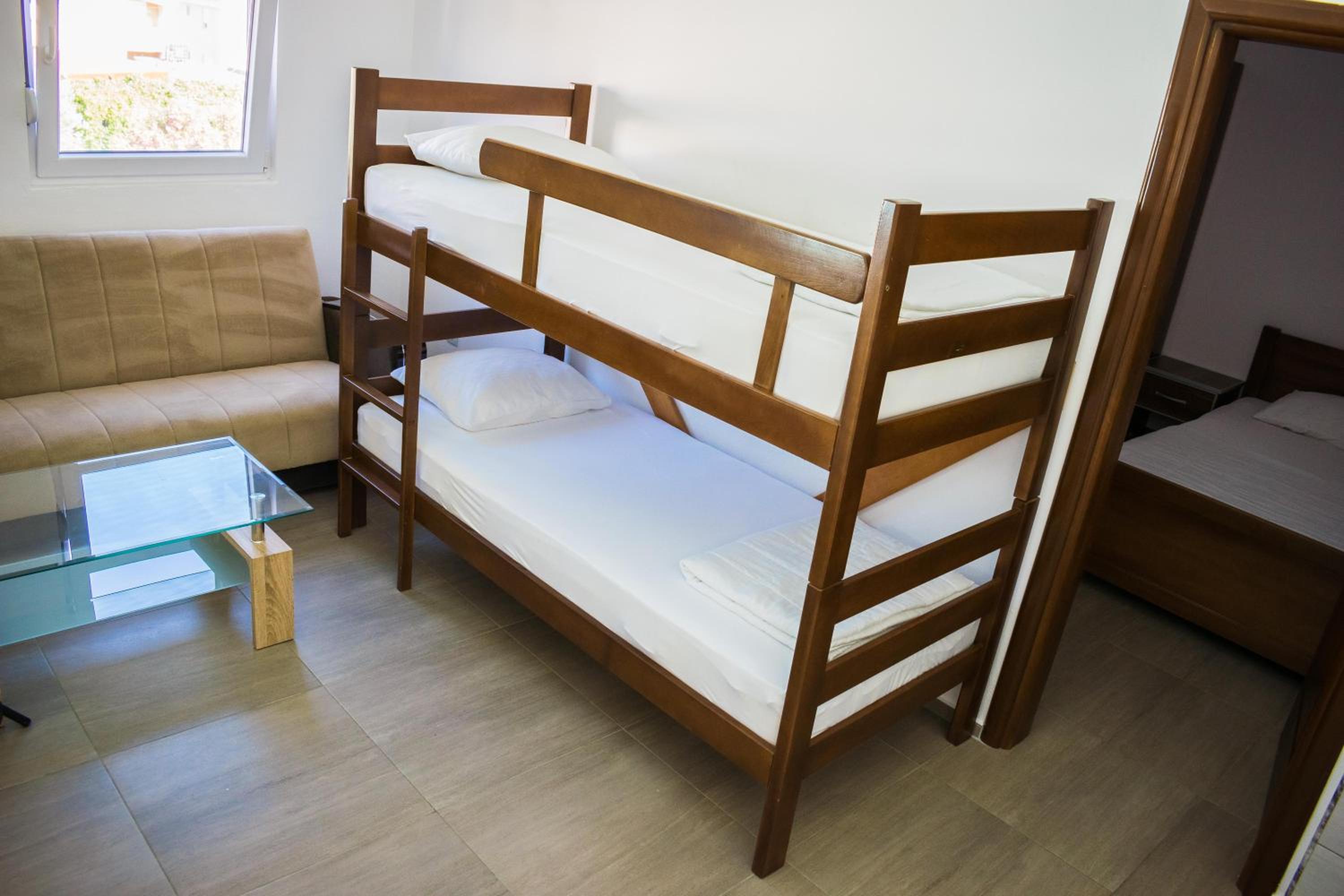 Apartments Leyla