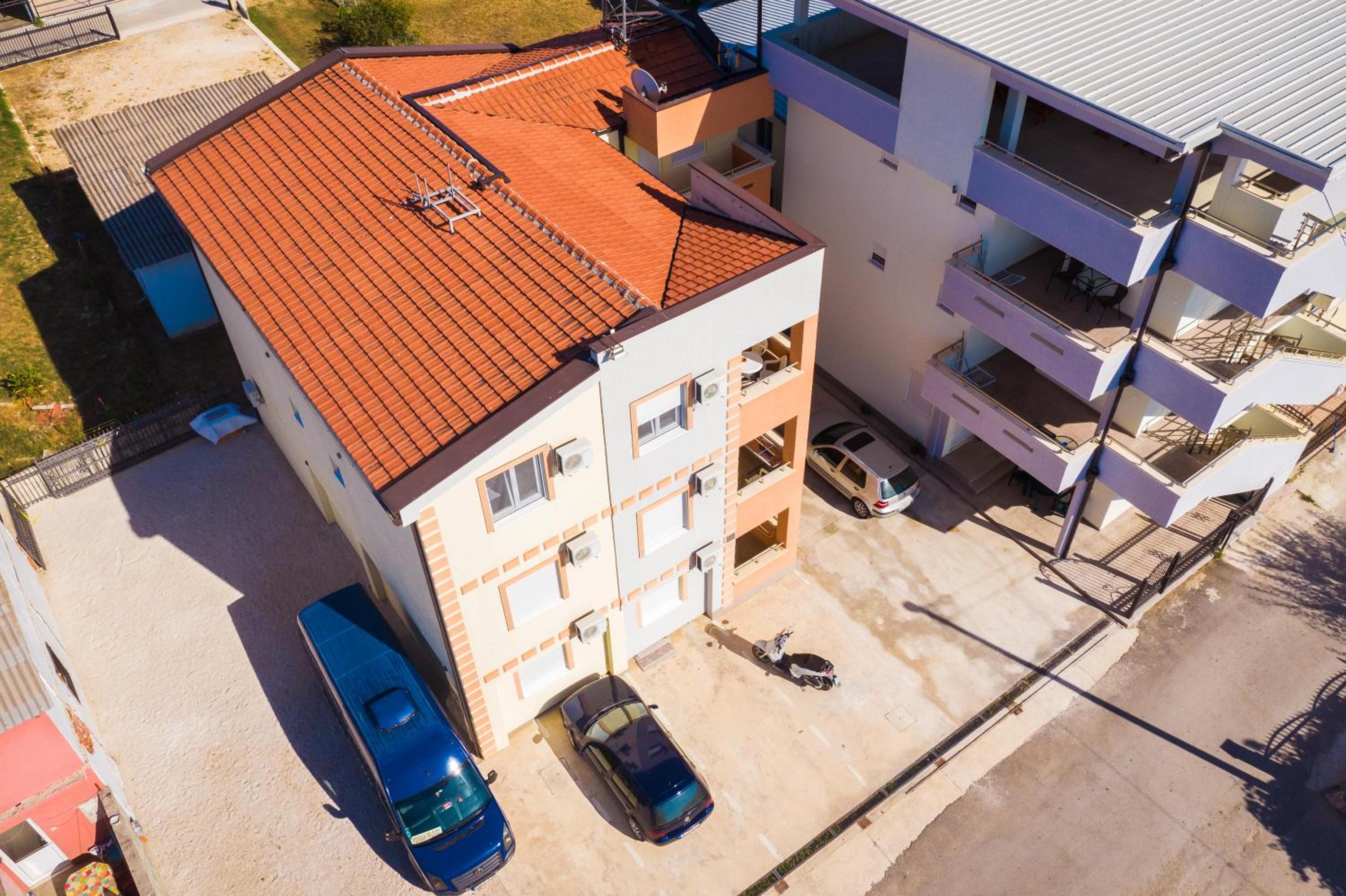 Apartments Leyla