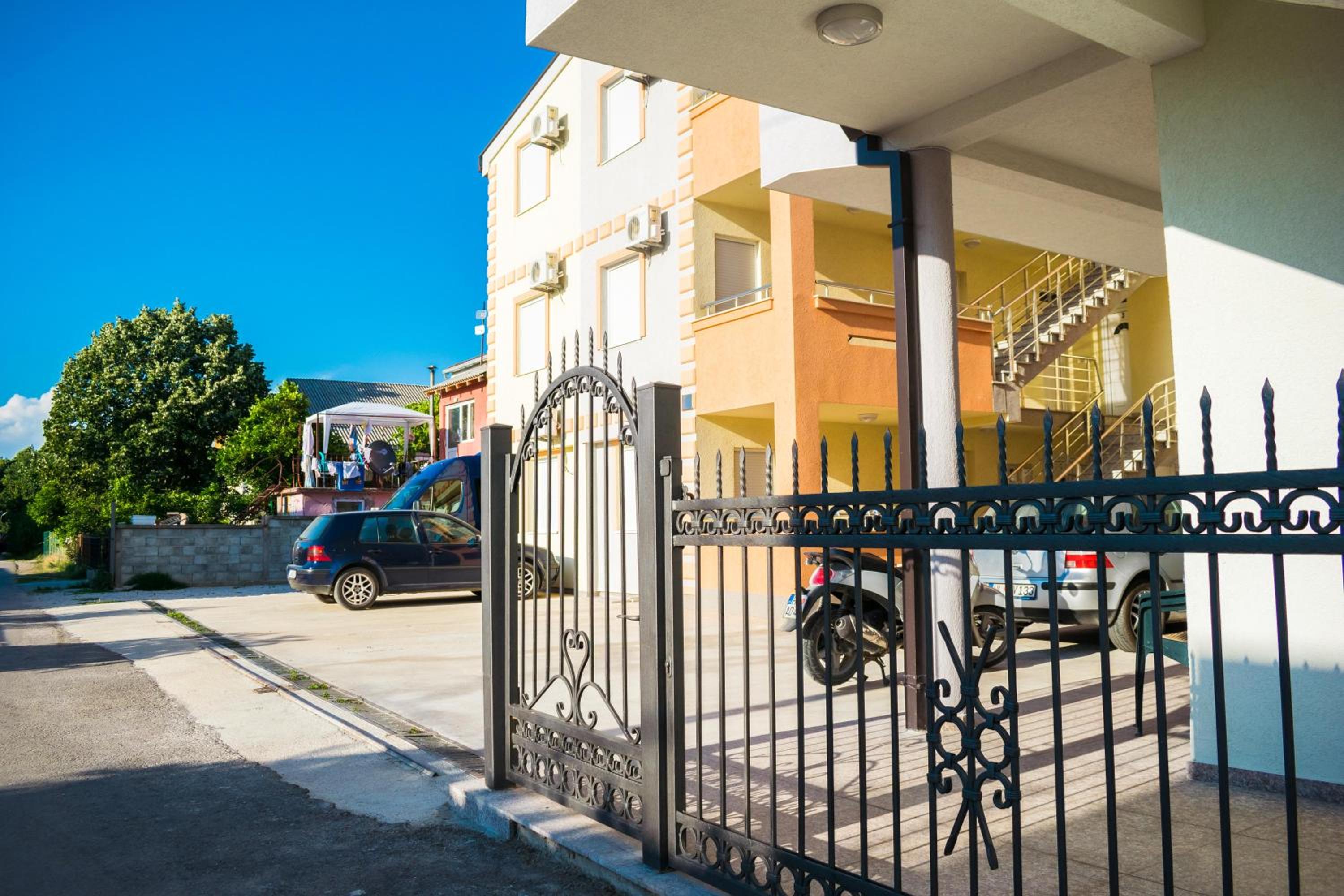 Apartments Leyla