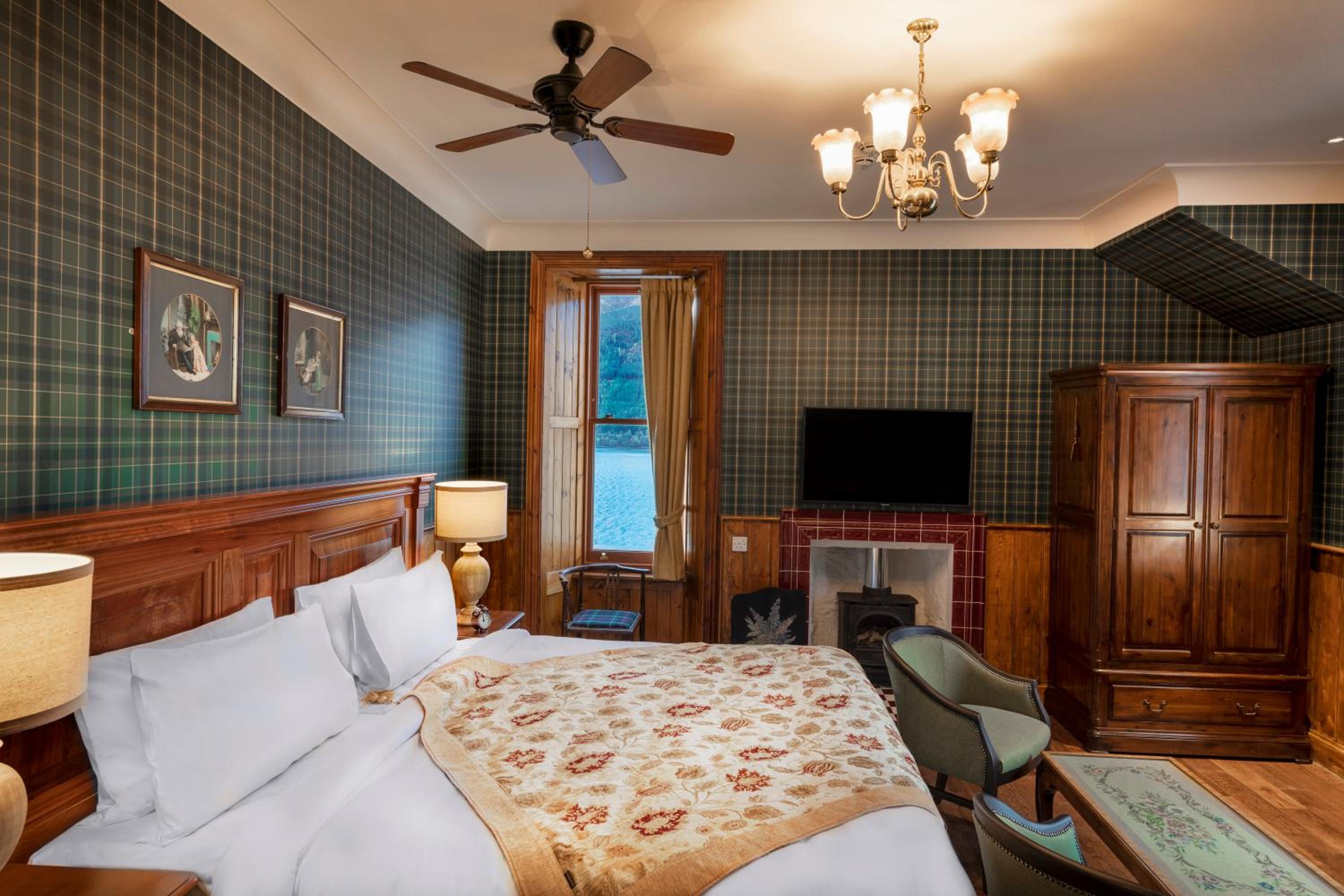 The Whispering Pine Lodge