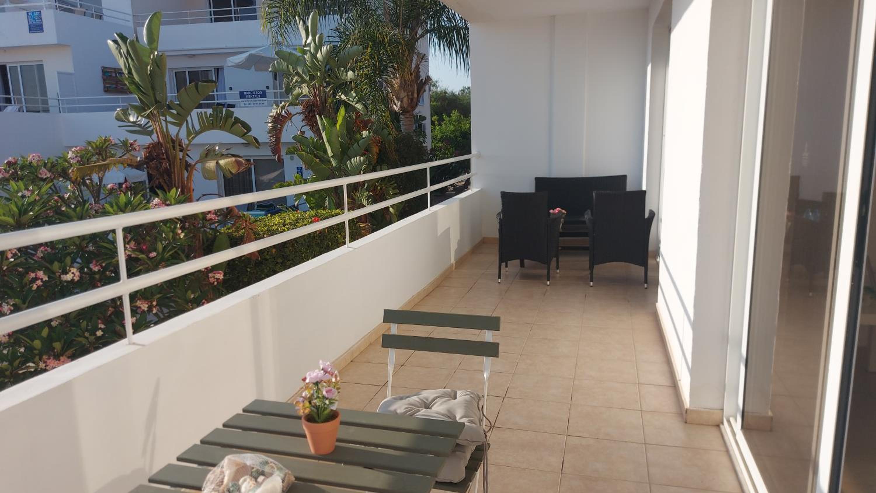 Nissi 3 Pool View Apartment