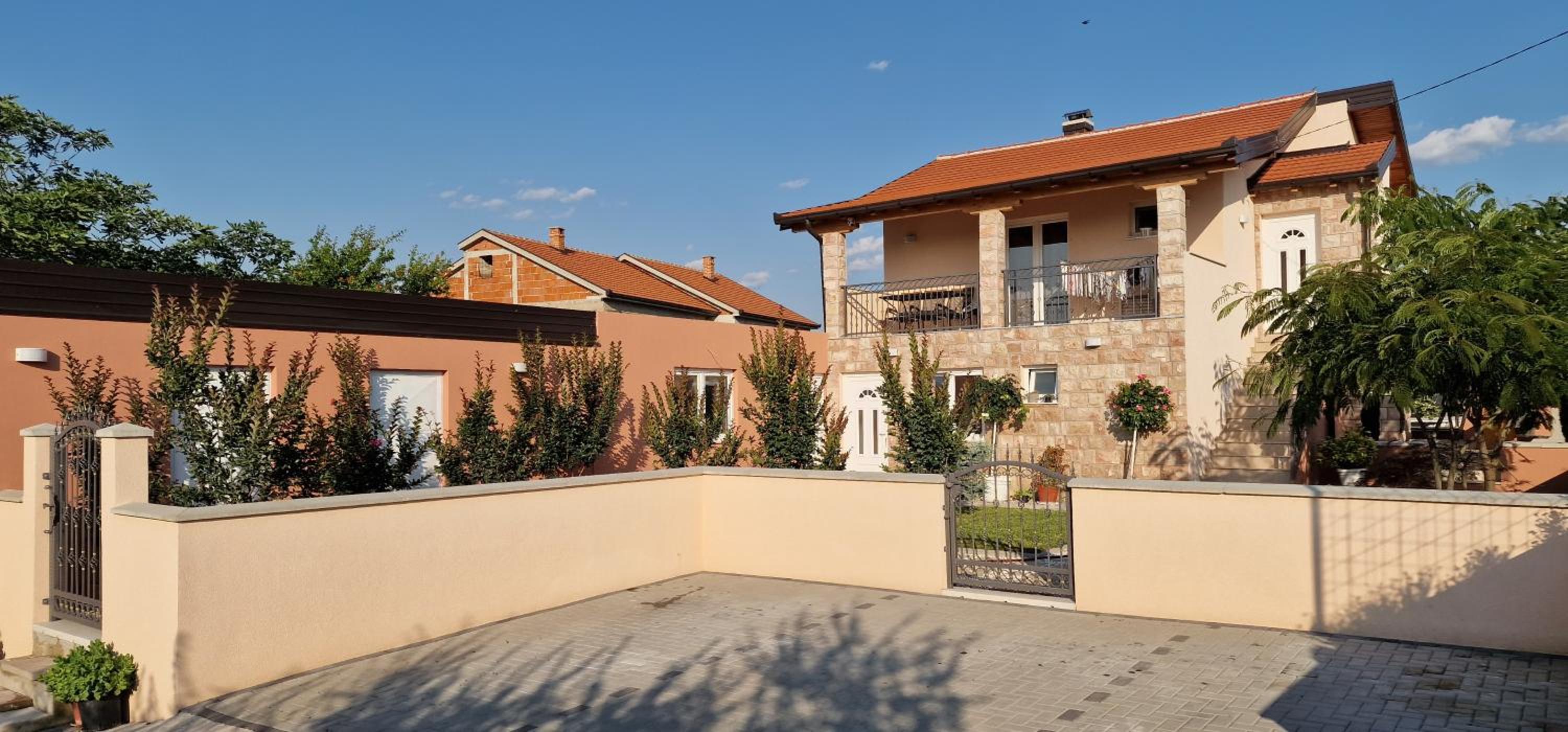 Villa Bali - Aladinici