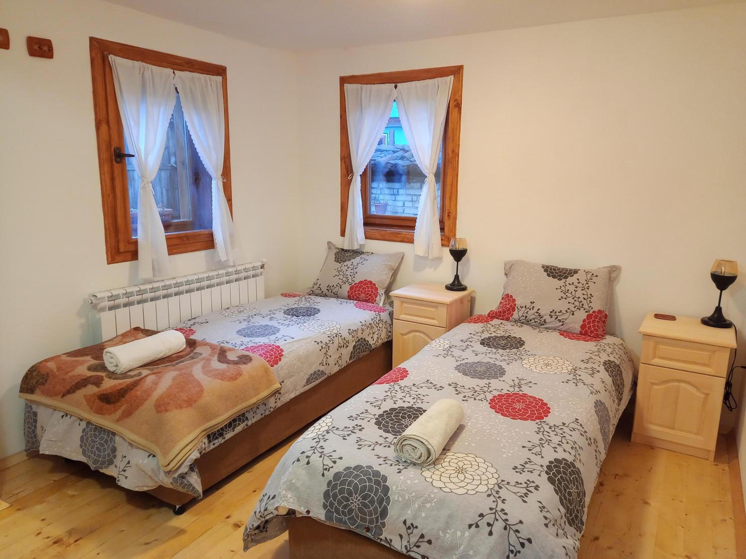 Villa Lyutovi Holiday Home