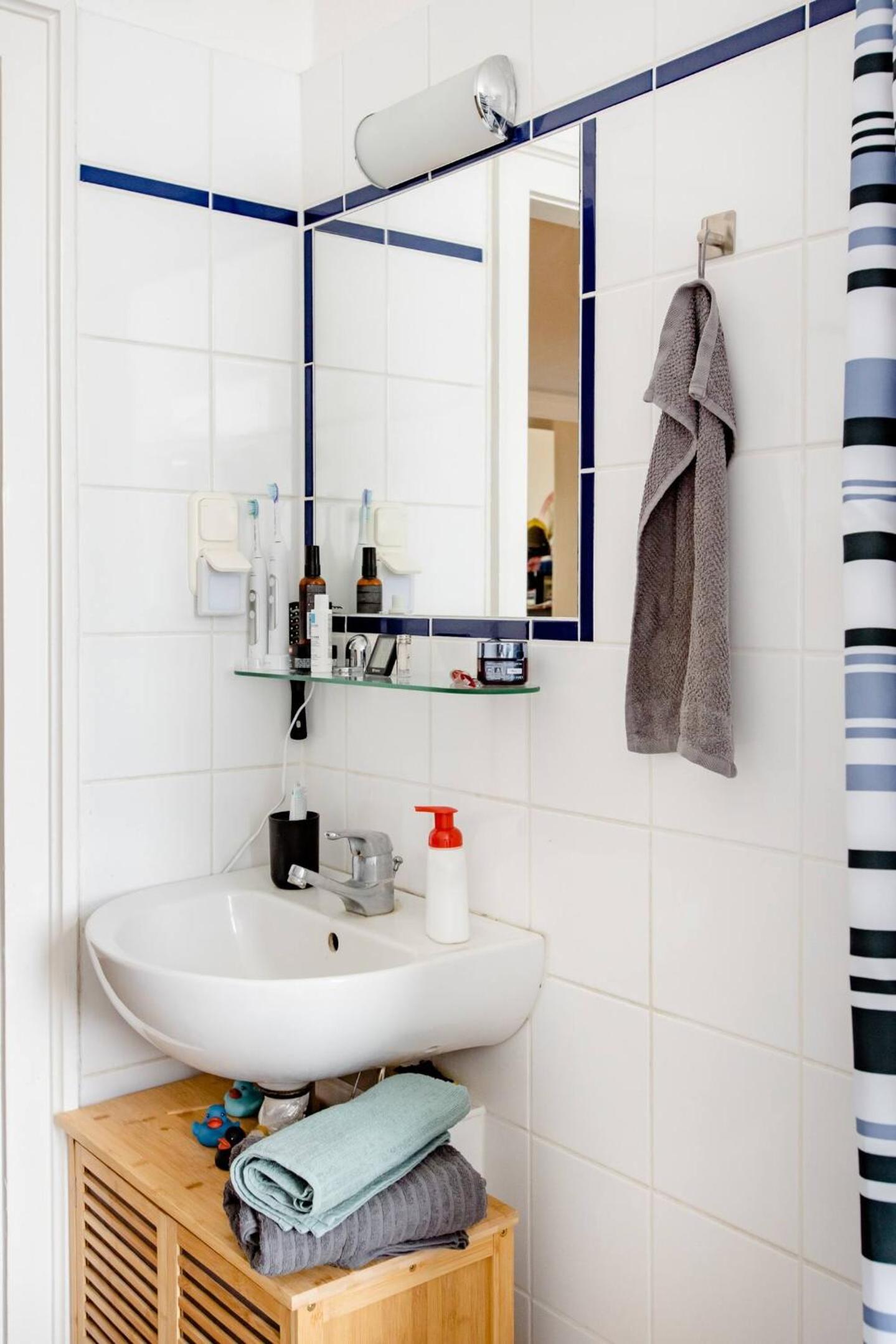 Zwei Charmante Privatzimmer mit Wohnbereich in zentraler Berliner Wohnung