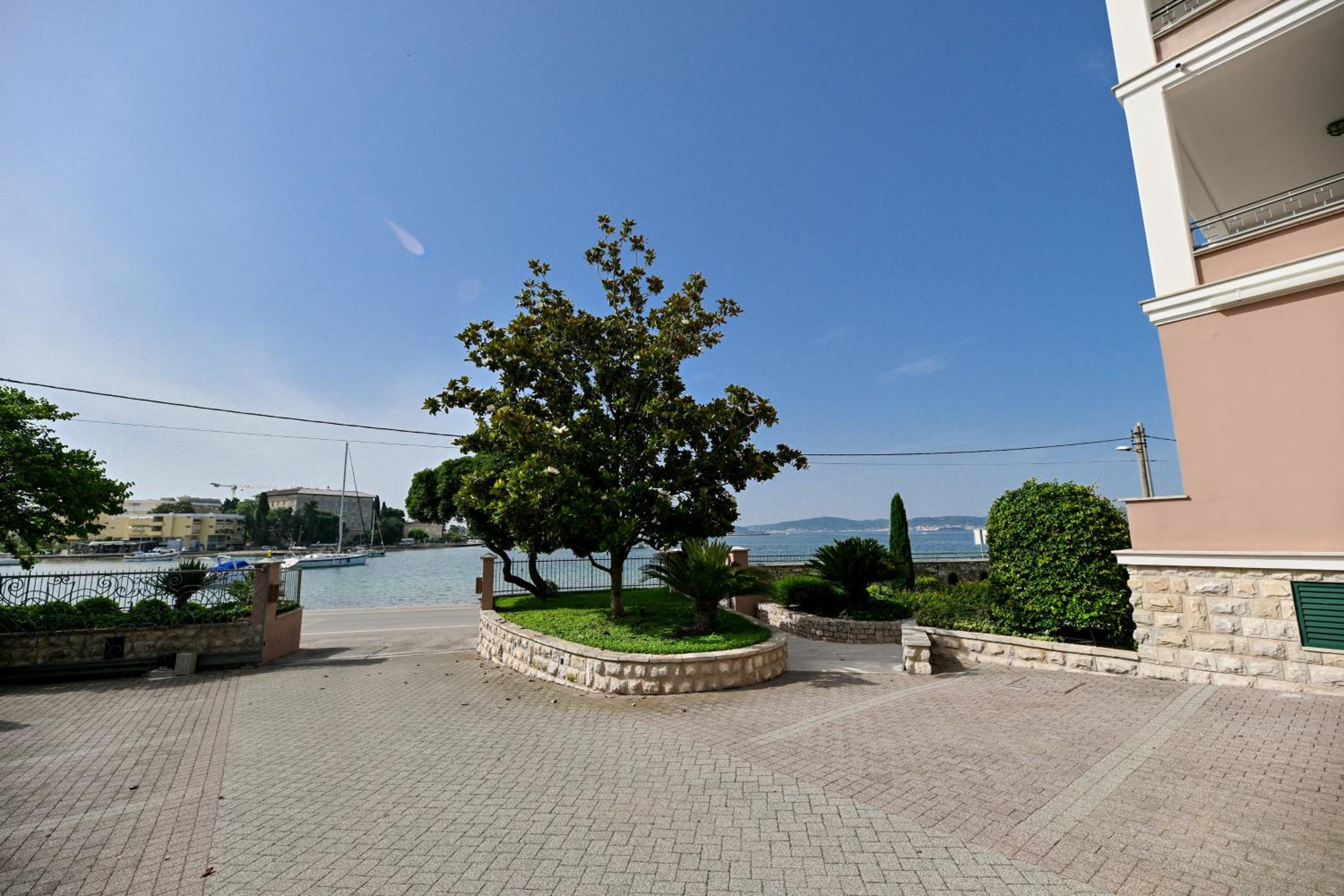 Villa Hresc M