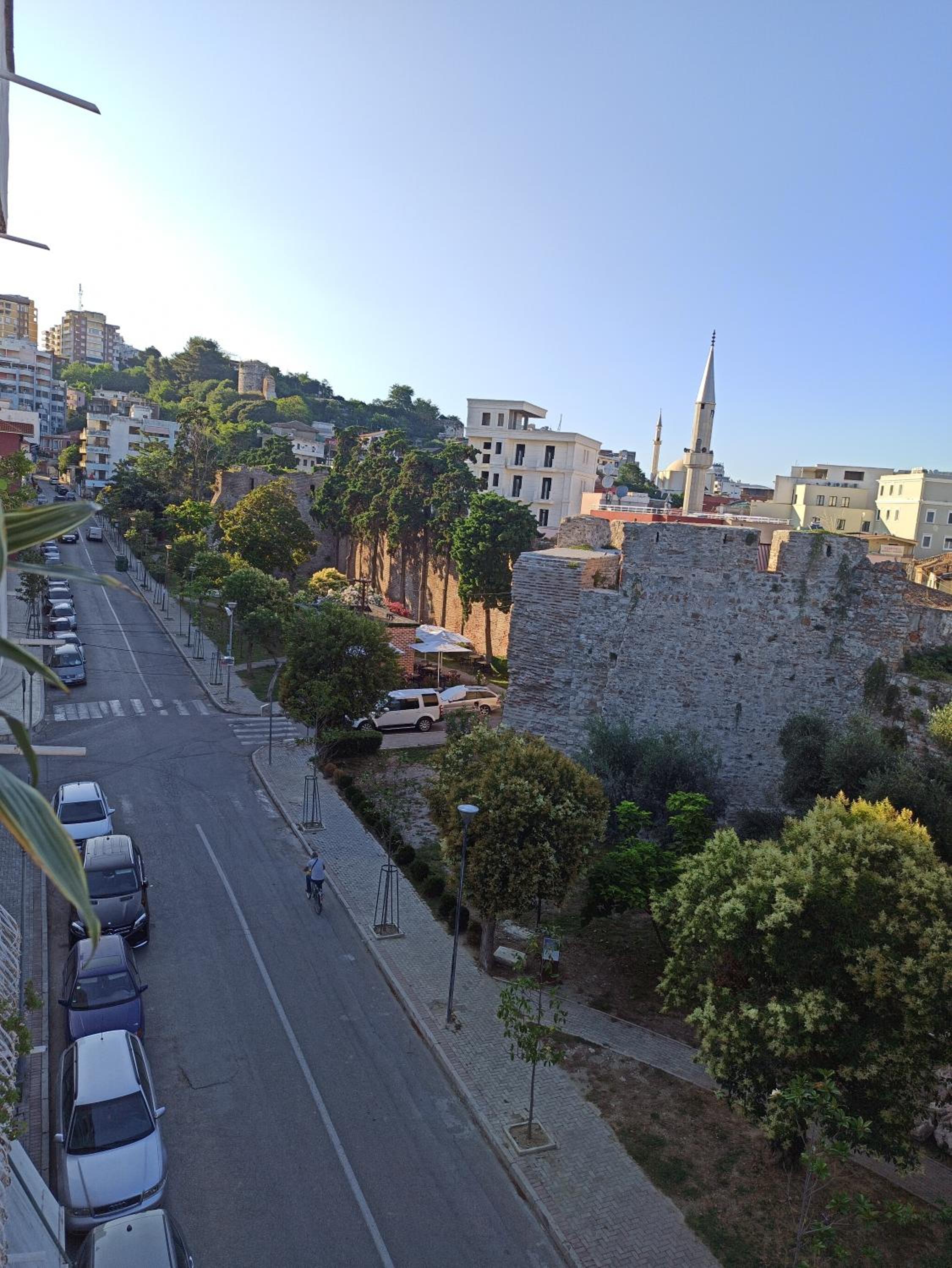 Lukas Apartament Vollga Durres