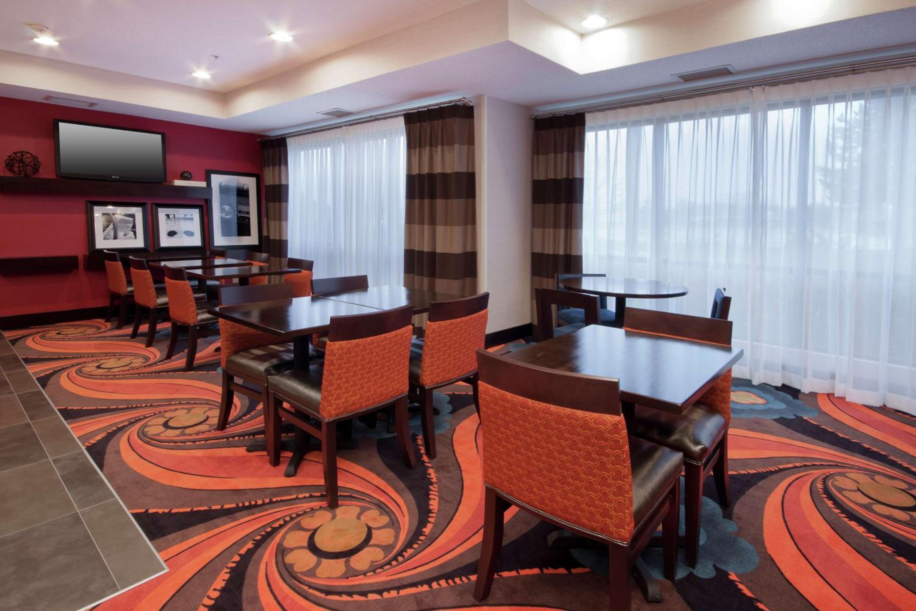 Jacksonville Vacations - Hampton Inn Jackson - Property Image 29