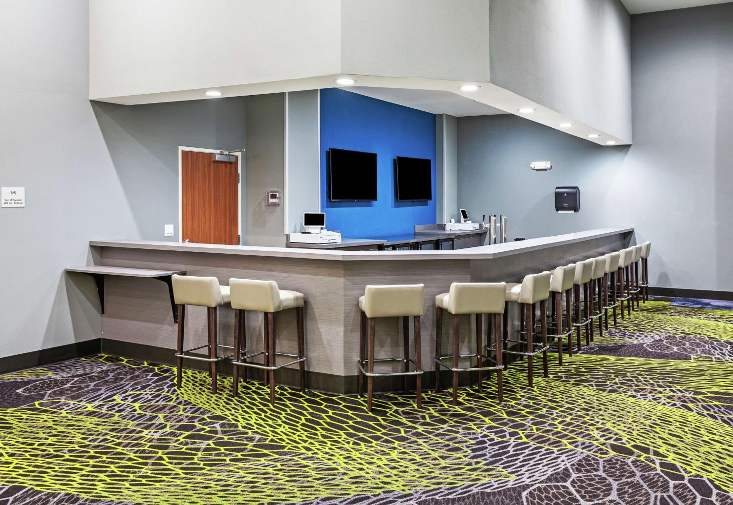 Liberal Vacations - Hampton Inn  Suites Liberal - Property Image 5