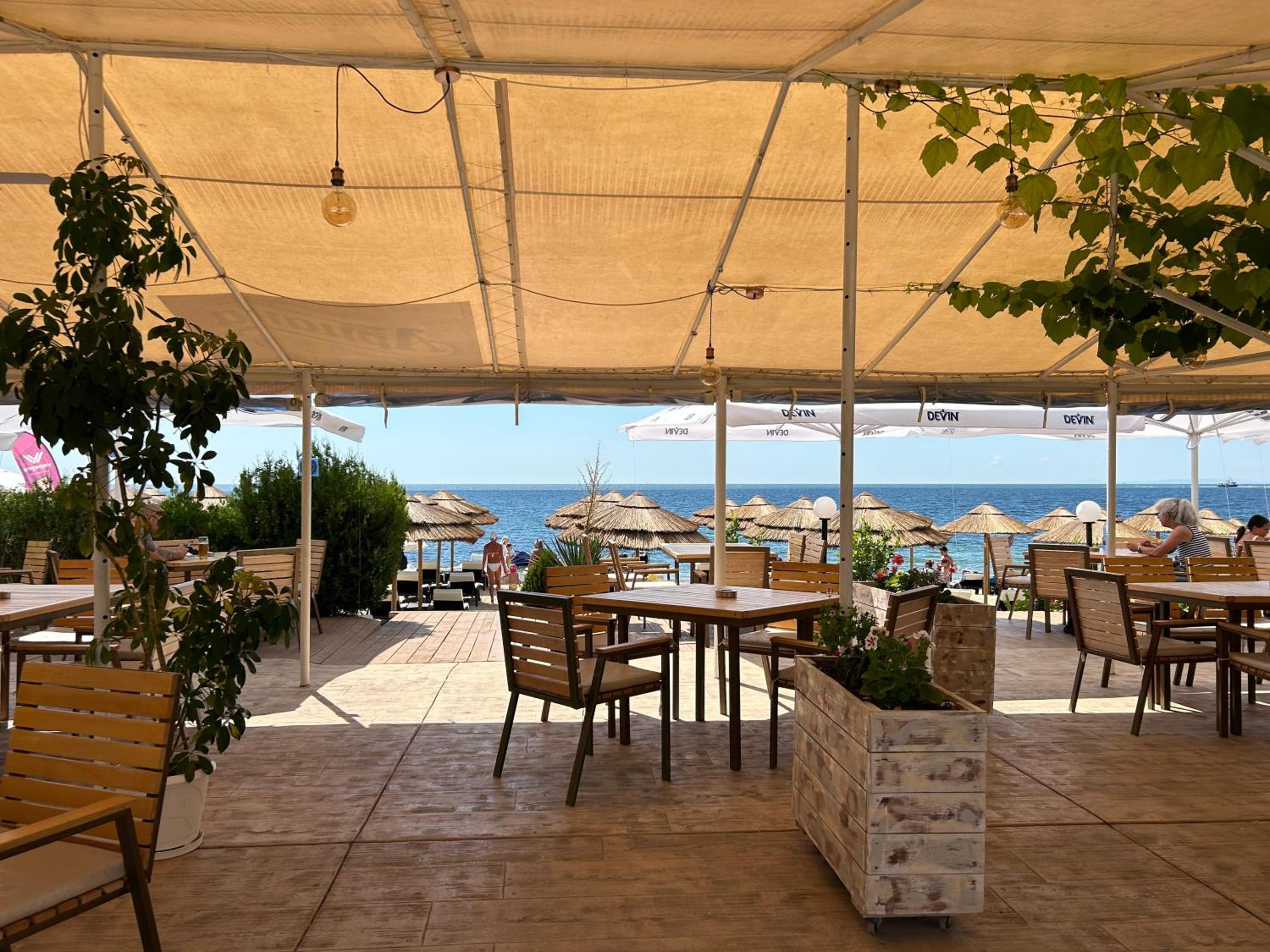 Panorama Chantall-izby,apartmány s výhľadom na more