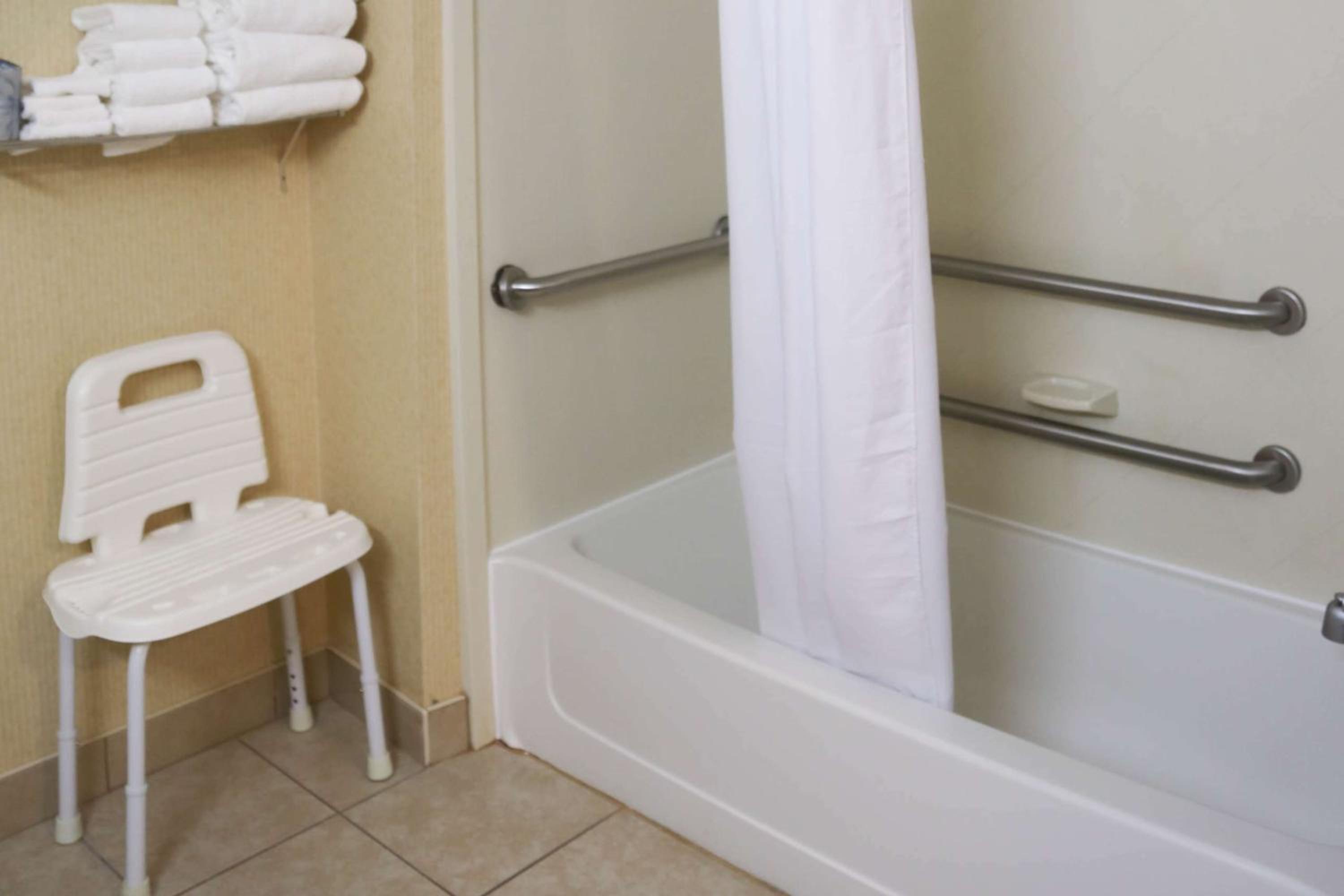 Morehead Vacations - Hampton Inn Morehead - Property Image 9