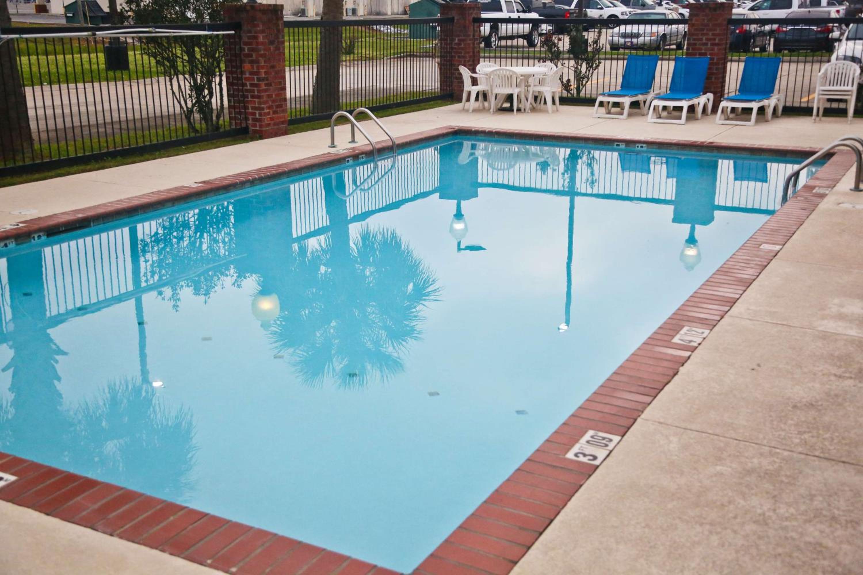 Hampton Inn Suites Jennings - Property Image 16