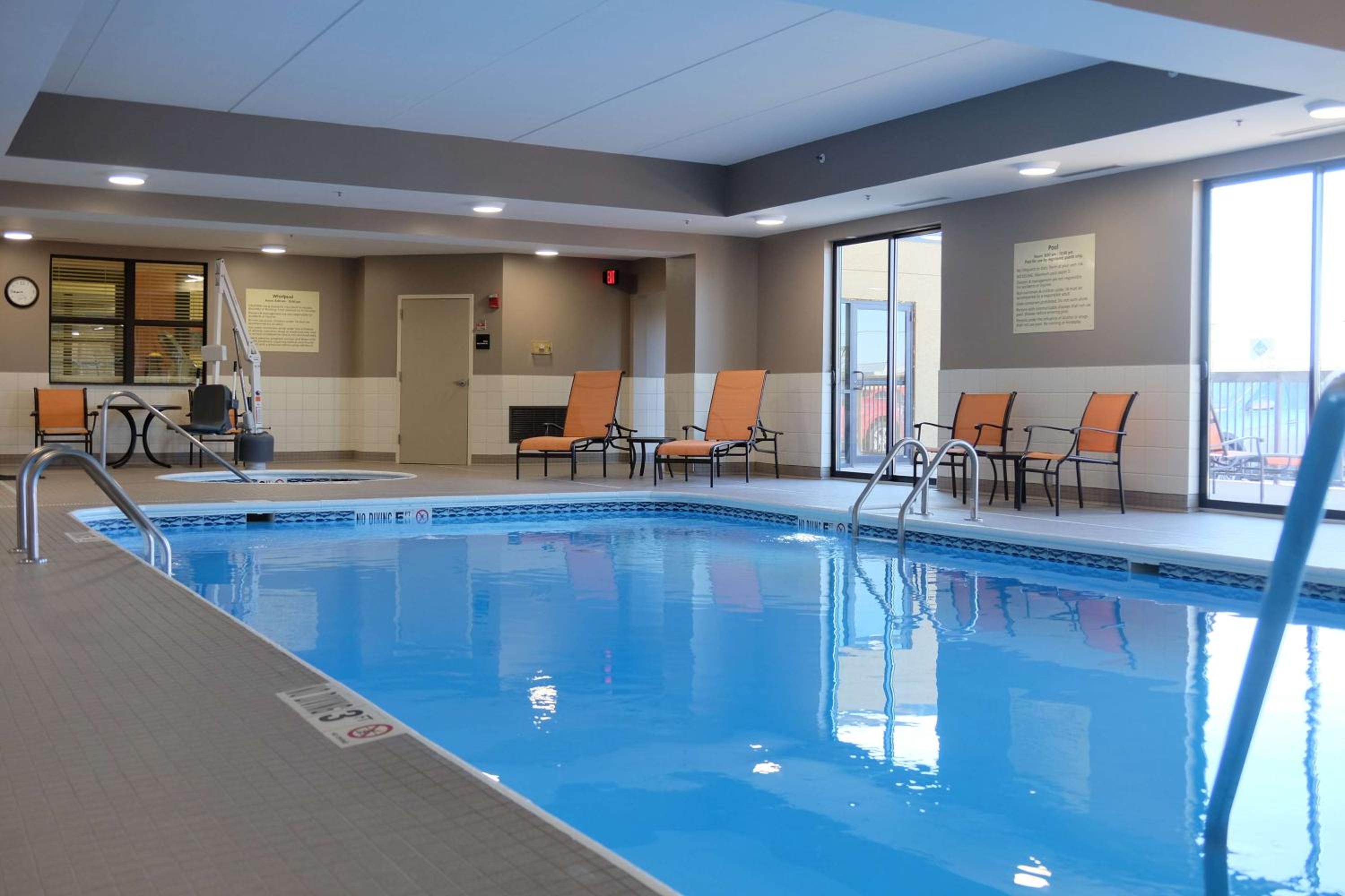 Lima Vacations - Hampton Inn Lima - Property Image 5