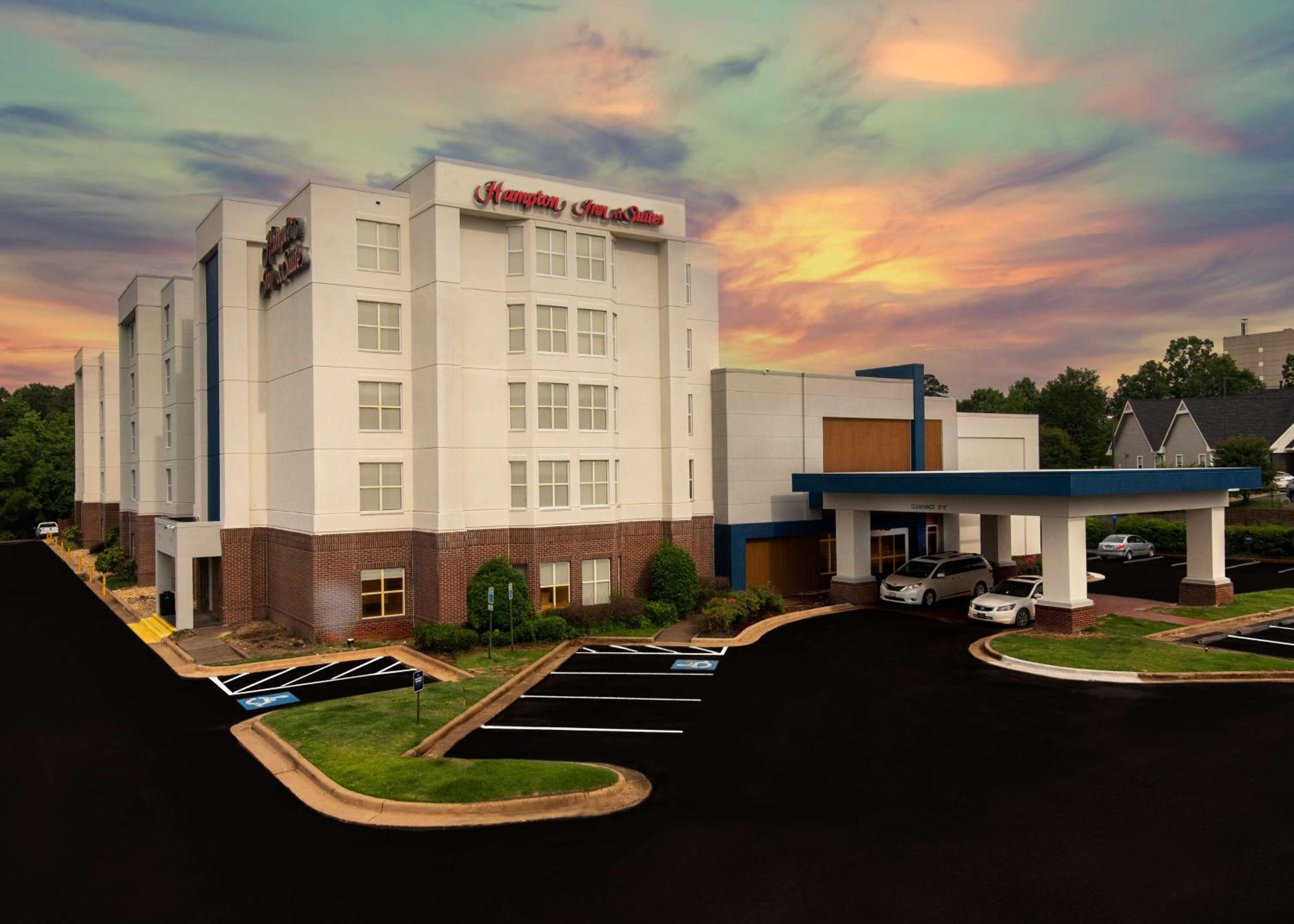 Hotel Hampton Inn & Suites West Little Rock - Image 1