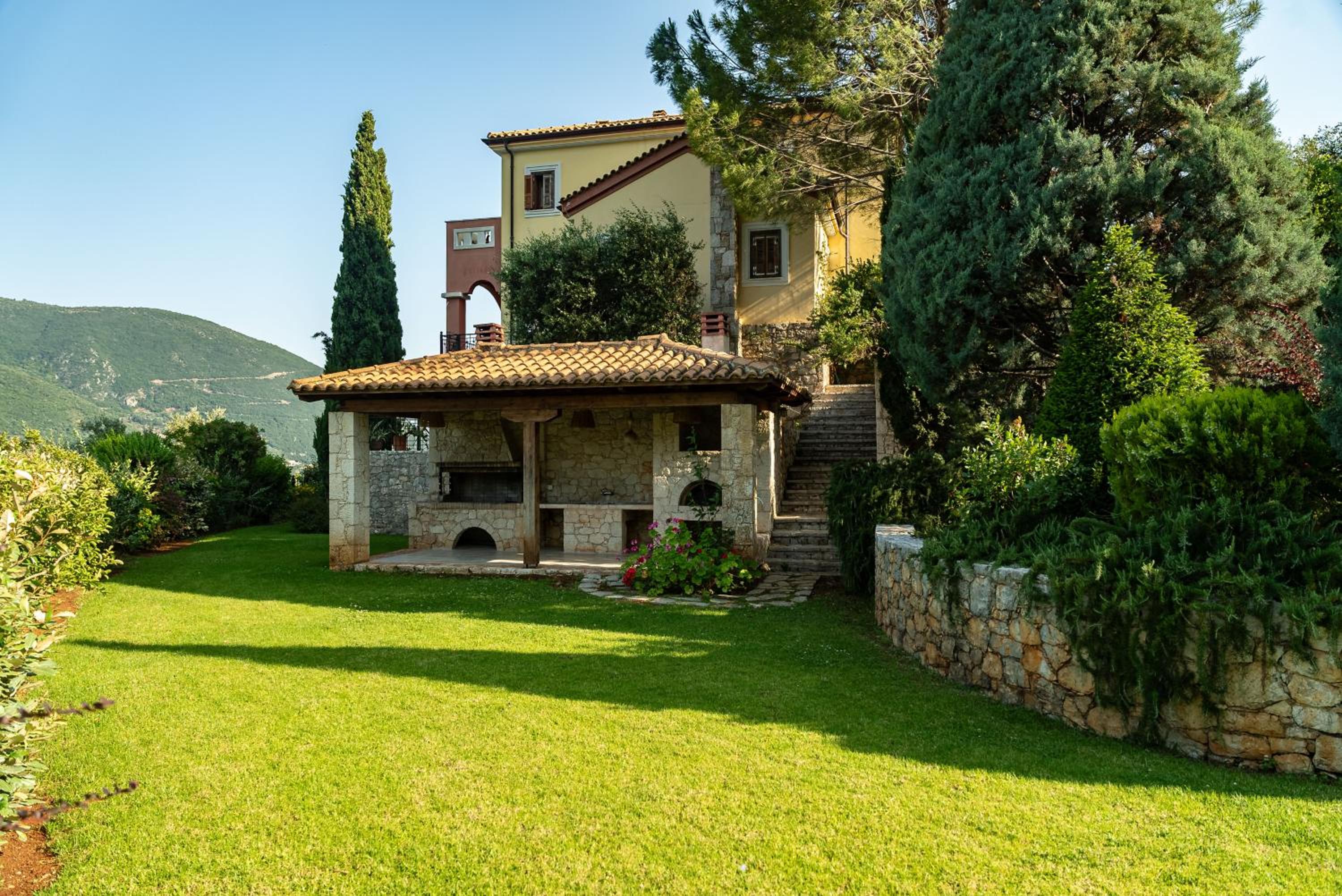 Villa Pera
