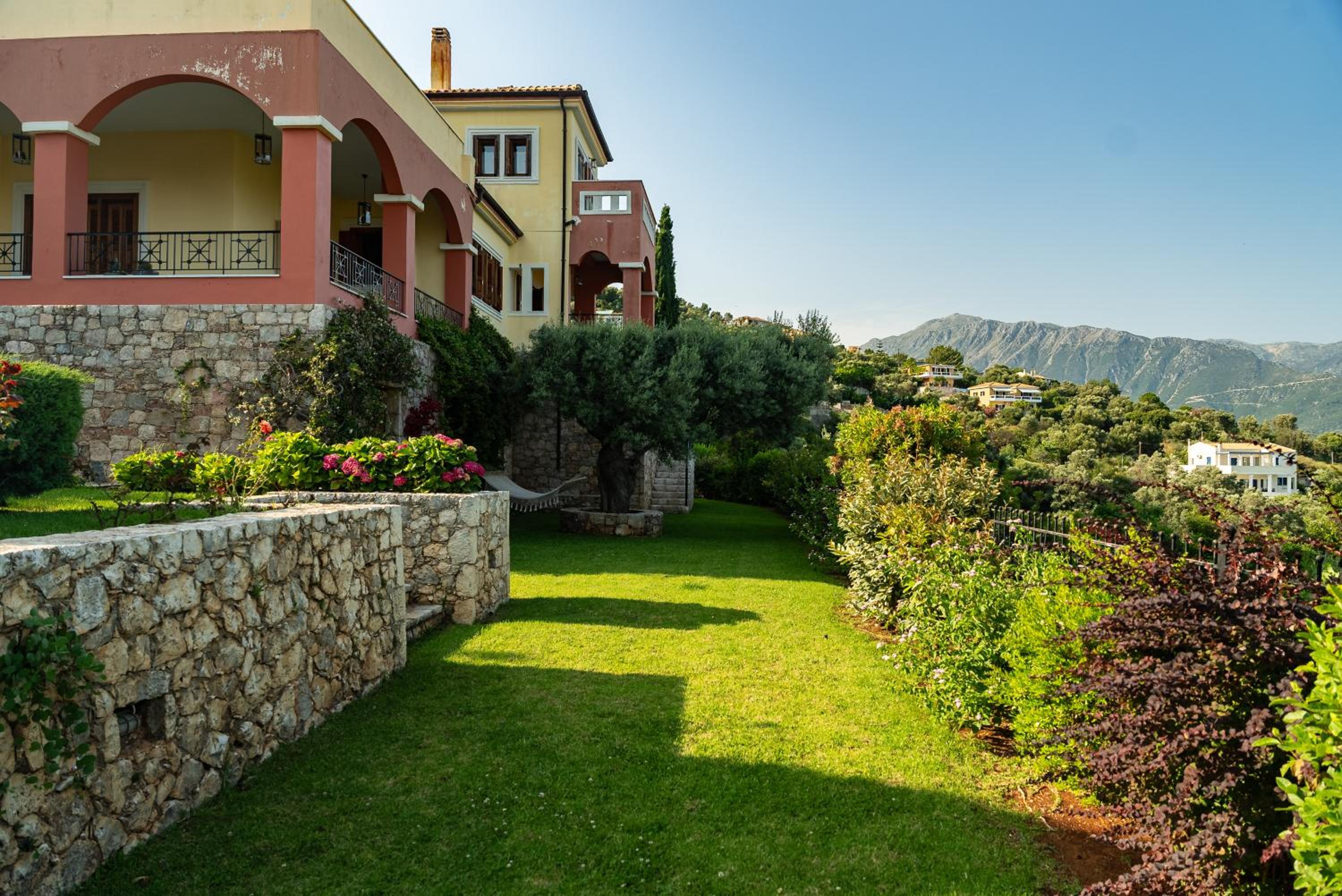 Villa Pera