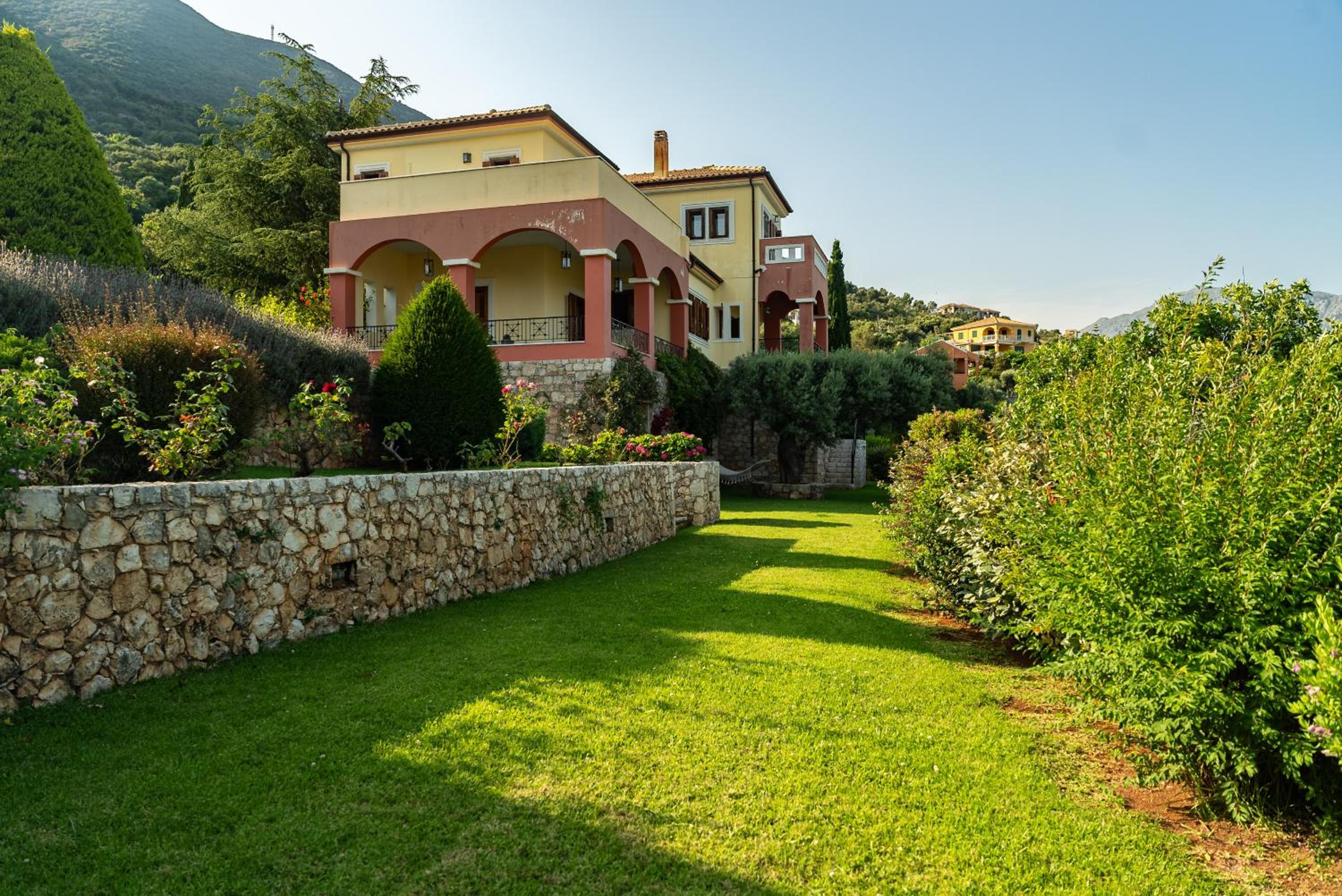 Villa Pera