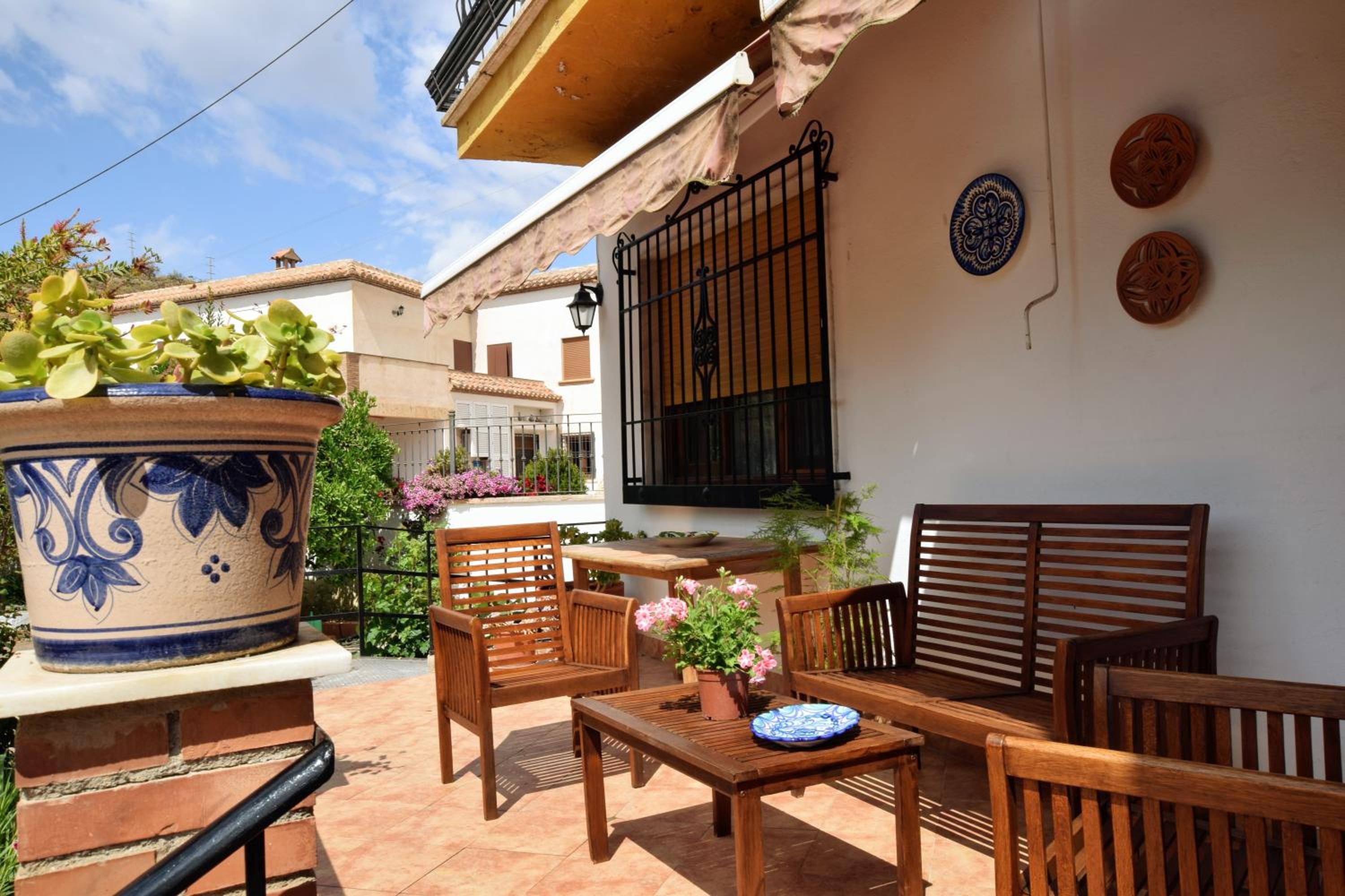 tuGuest Hortichuela House