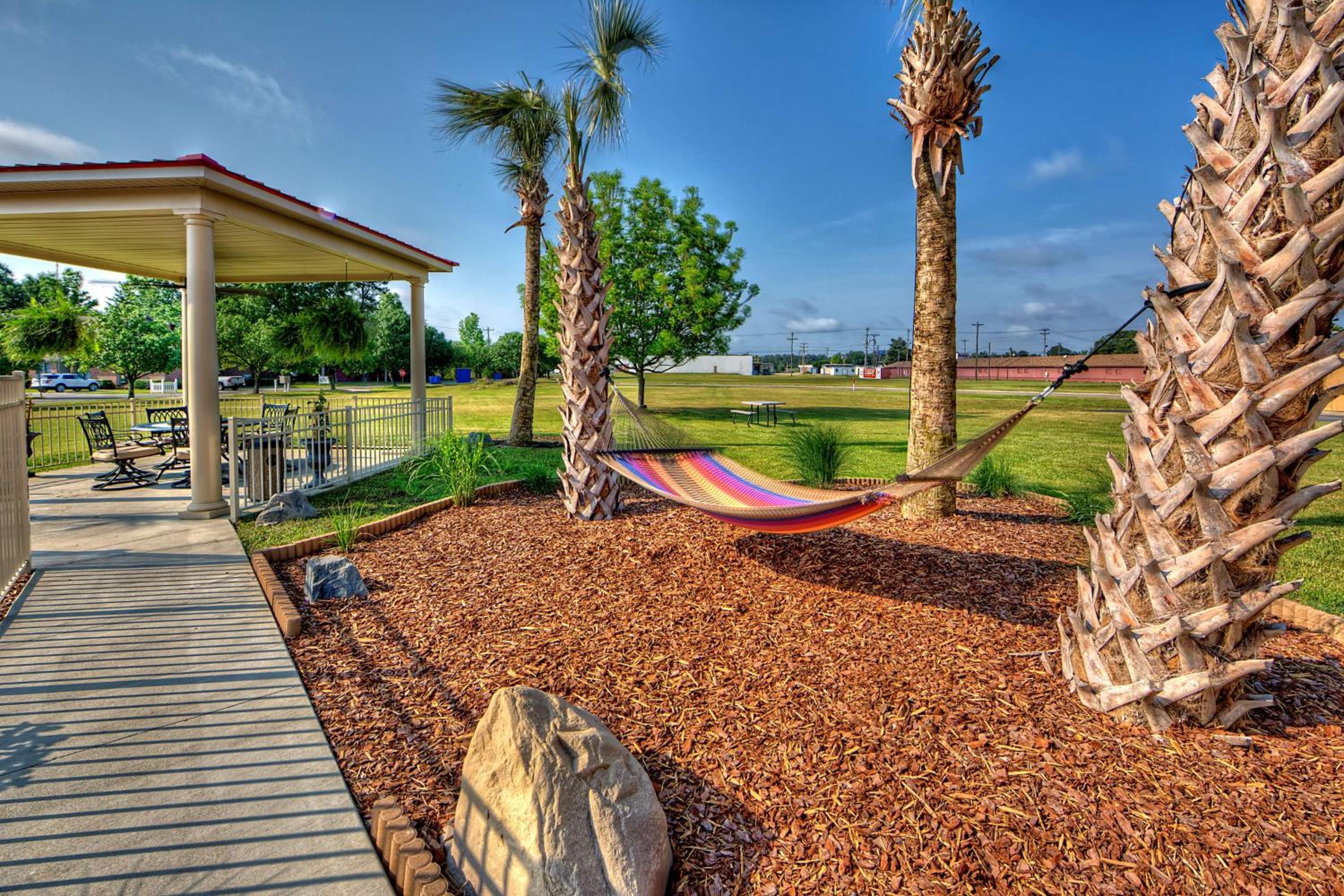 Dillon Vacations - Hampton Inn Laurinburg - Property Image 5