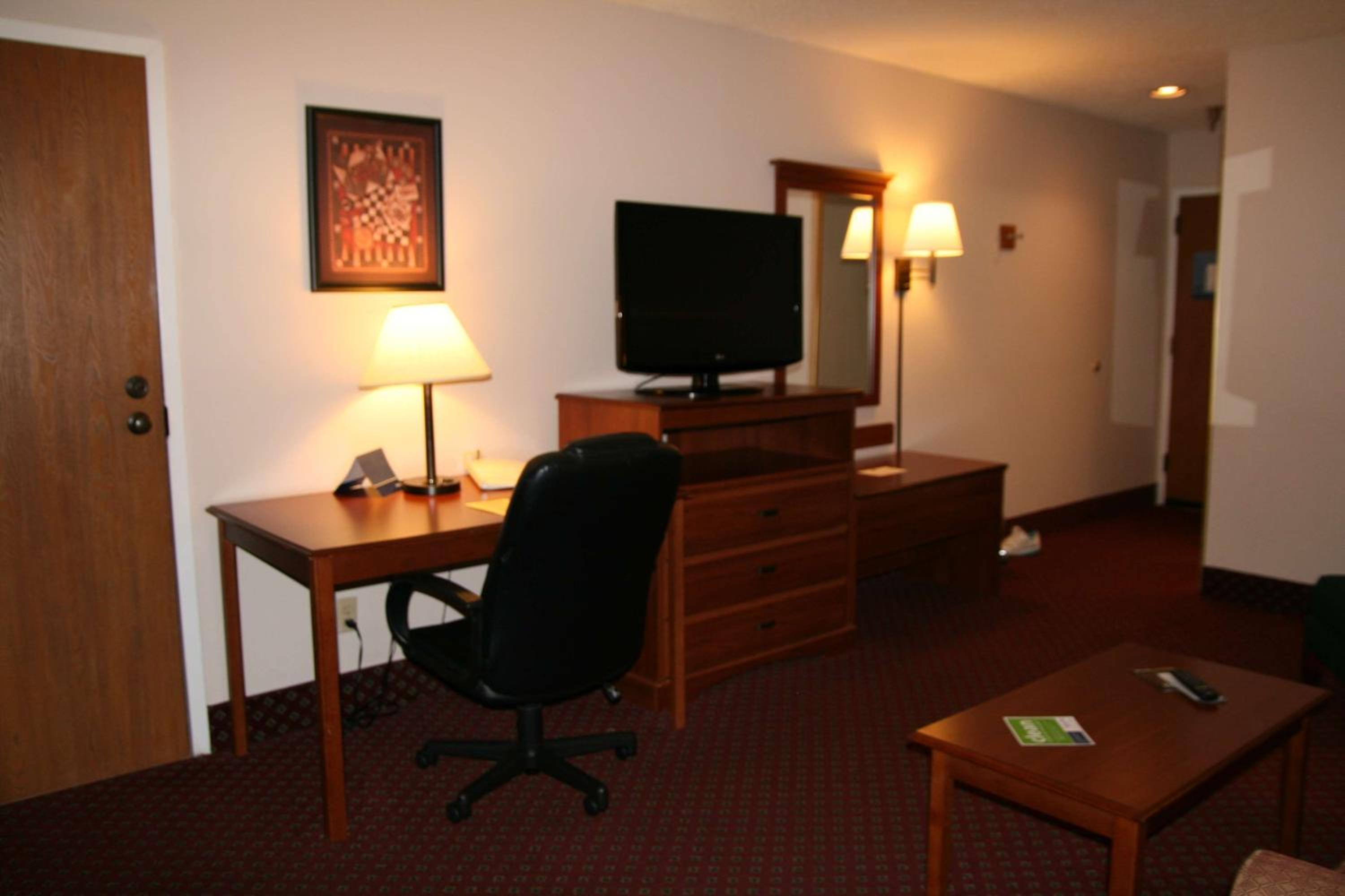 Hampton Inn Laurinburg - Property Image 6