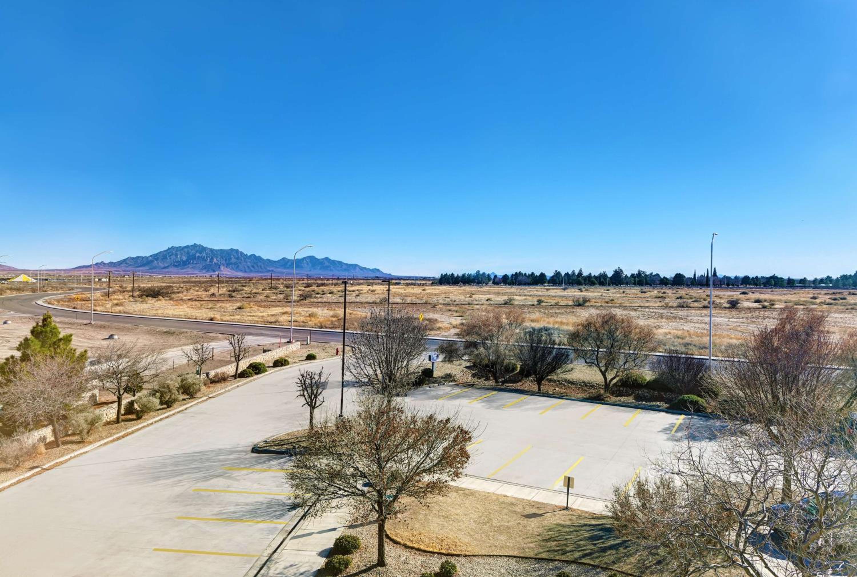 Deming Vacations - Hampton Inn Deming - Property Image 12