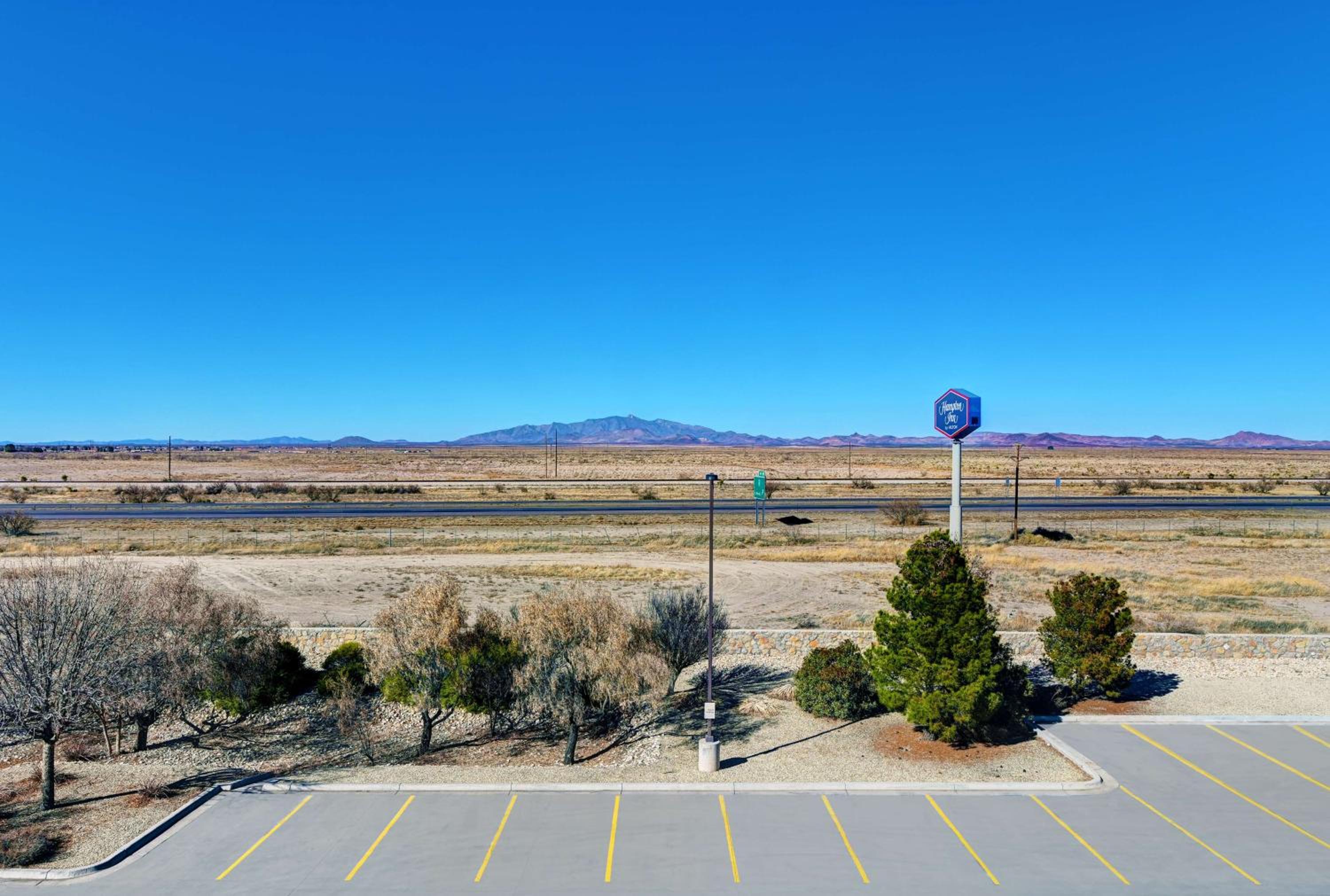 Deming Vacations - Hampton Inn Deming - Property Image 2