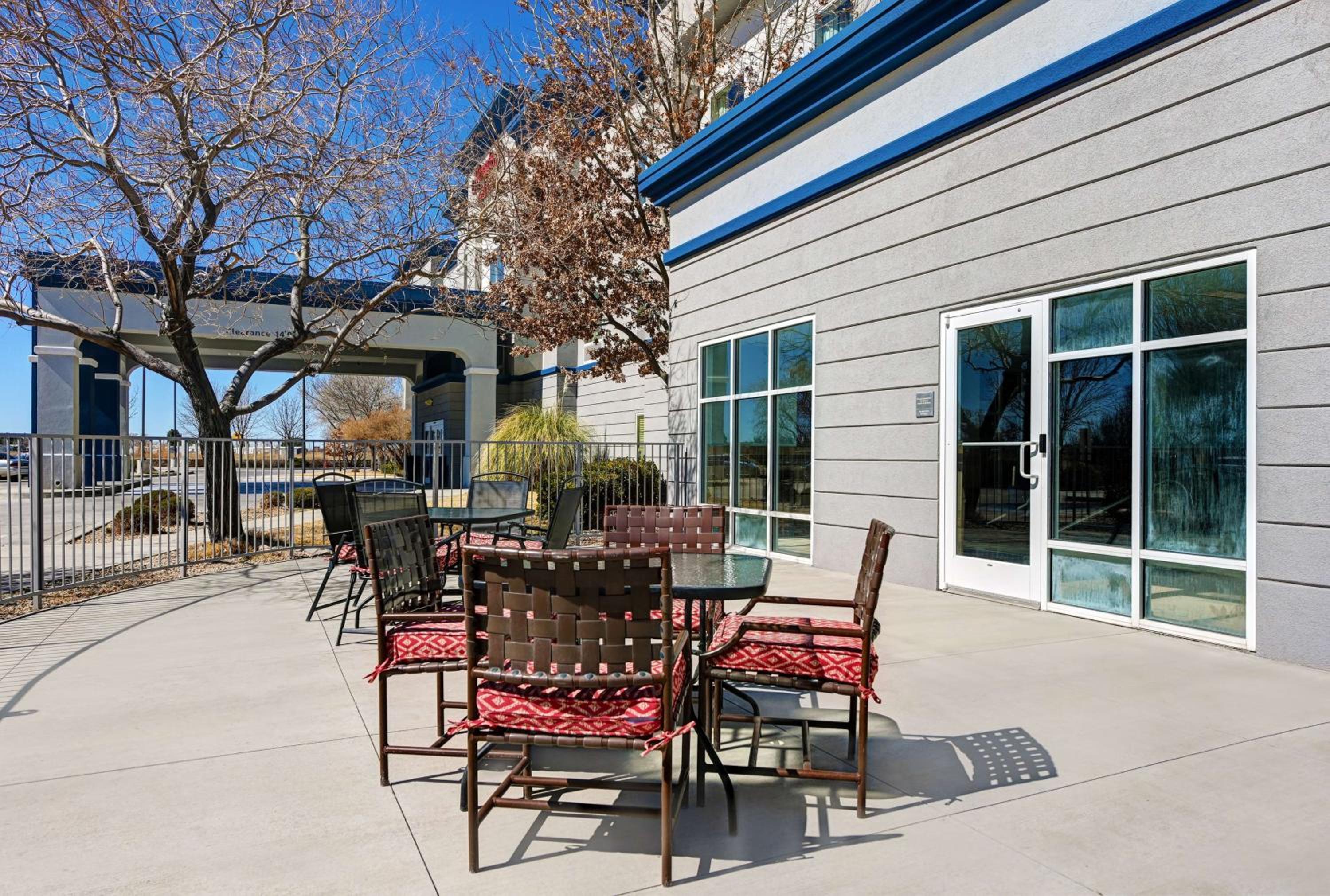 Deming Vacations - Hampton Inn Deming - Property Image 4