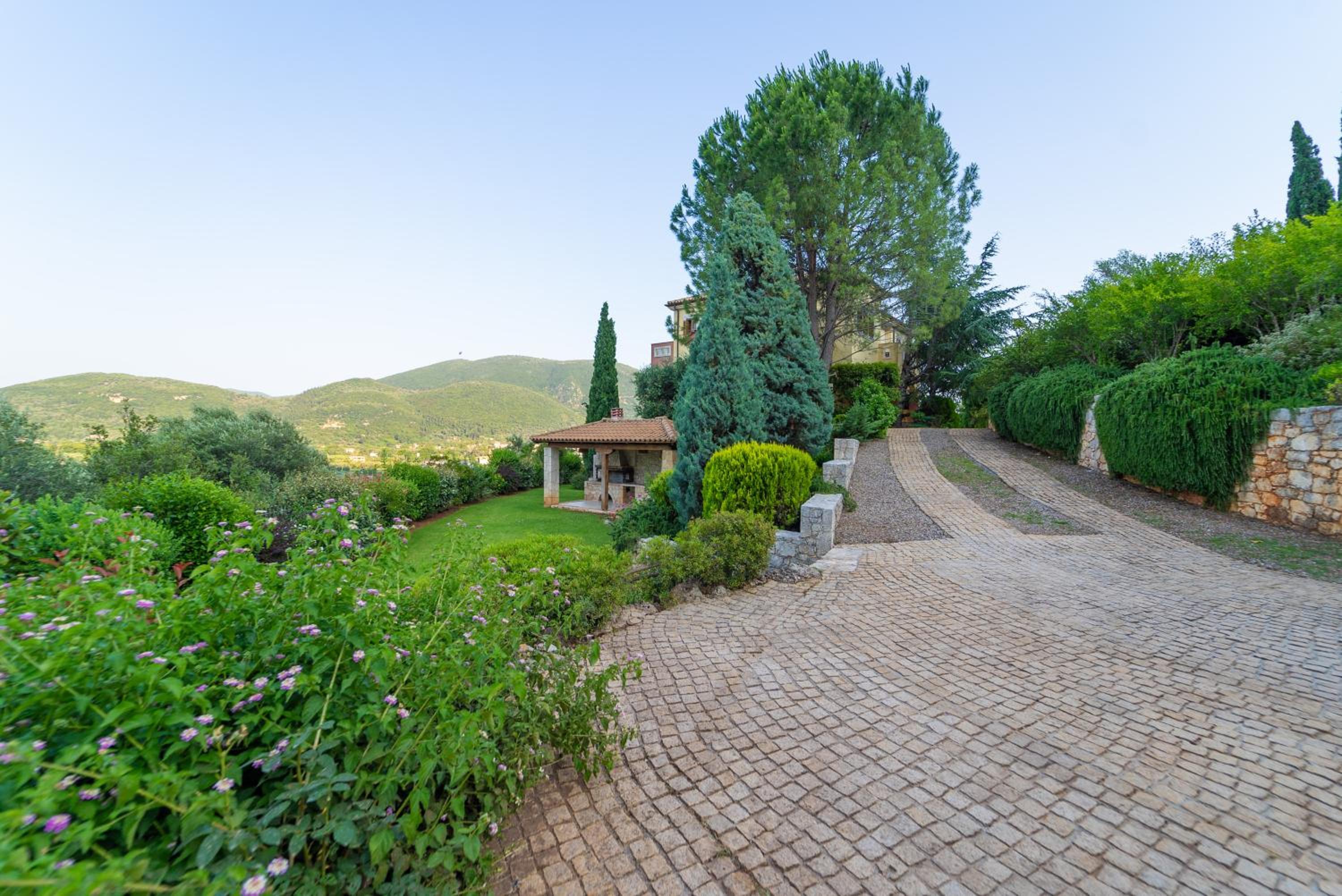 Villa Pera